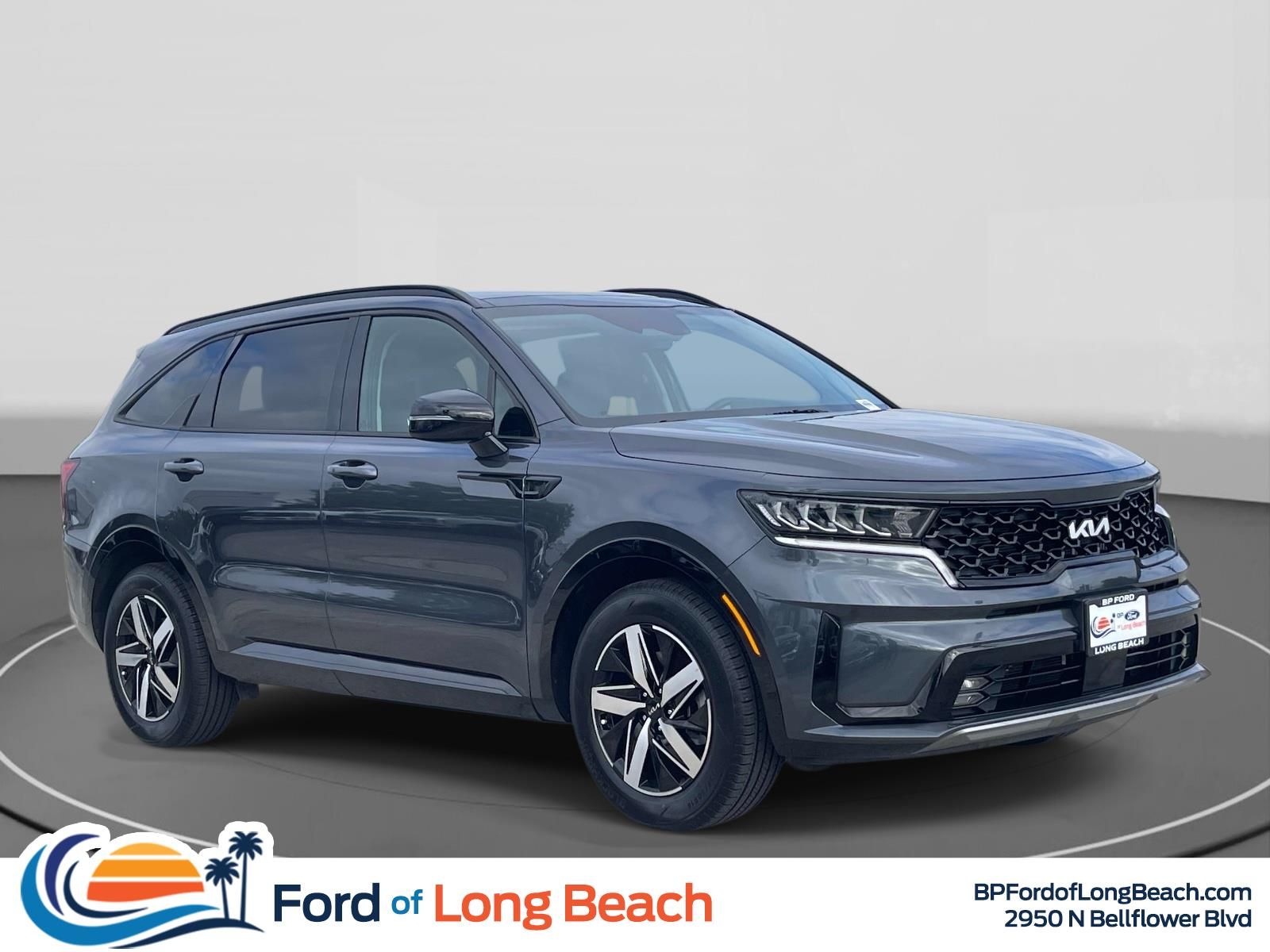 Gray 2023 Kia Sorento SUV / Crossover Front-Wheel Drive 8-Speed Dual Clutch