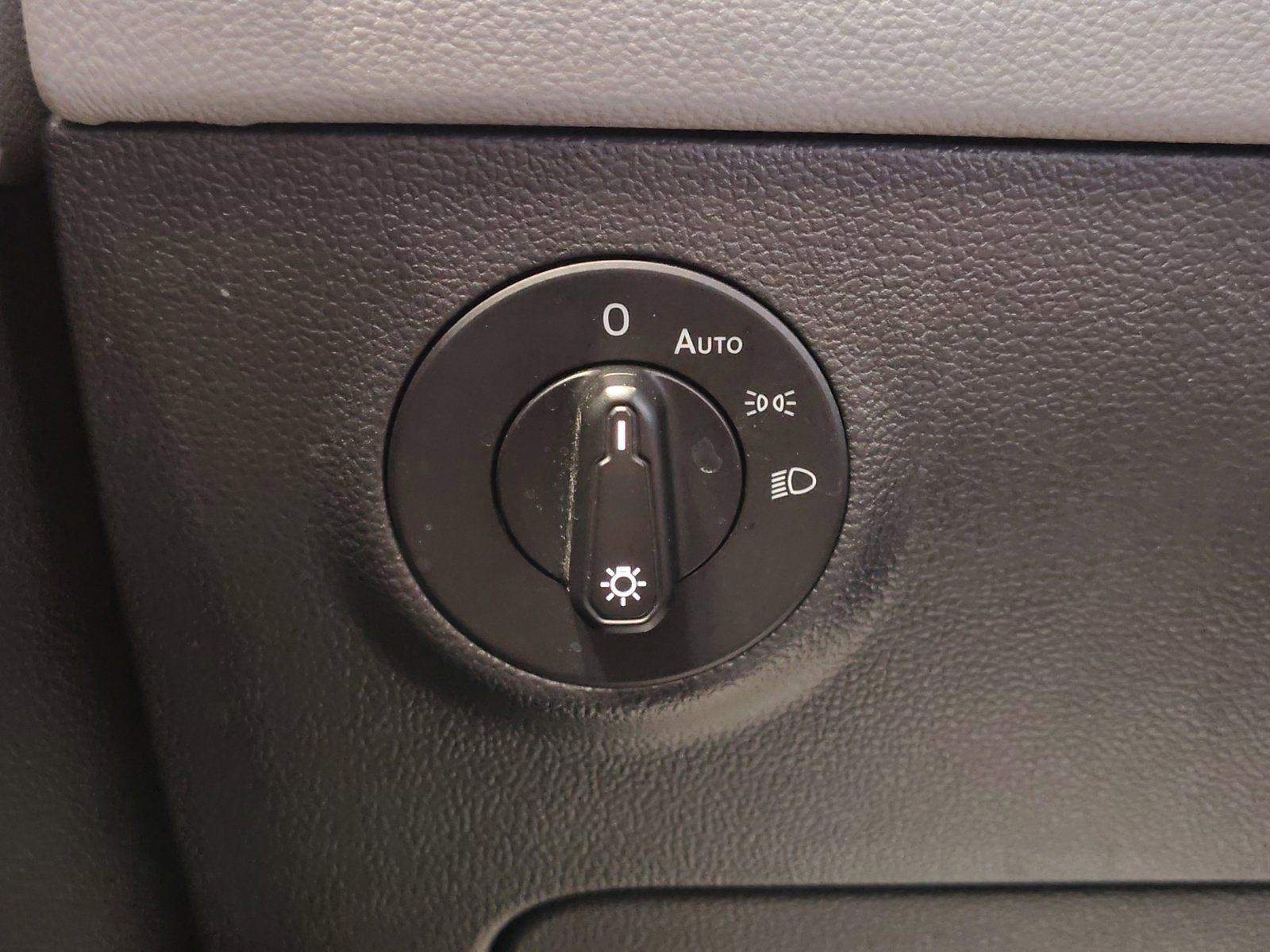 Used Car 2022 Volkswagen Taos  1.5t Se For Sale Under $20,000 In San Antonio, Texas
