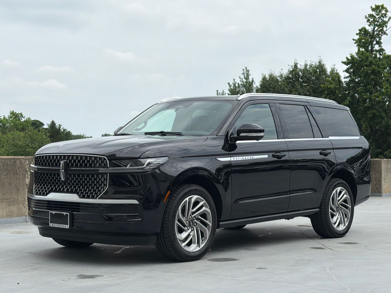 Infinite Black Met CC 2026 Lincoln Navigator SUV / Crossover Four-Wheel Drive Automatic
