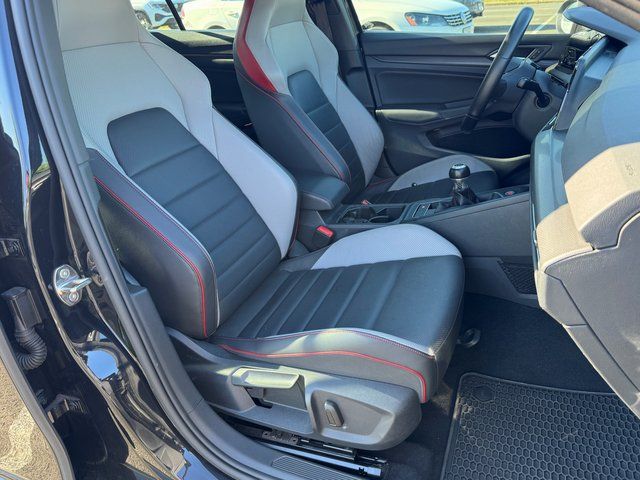 Used 2022 Black Volkswagen 2.0T SE image 6