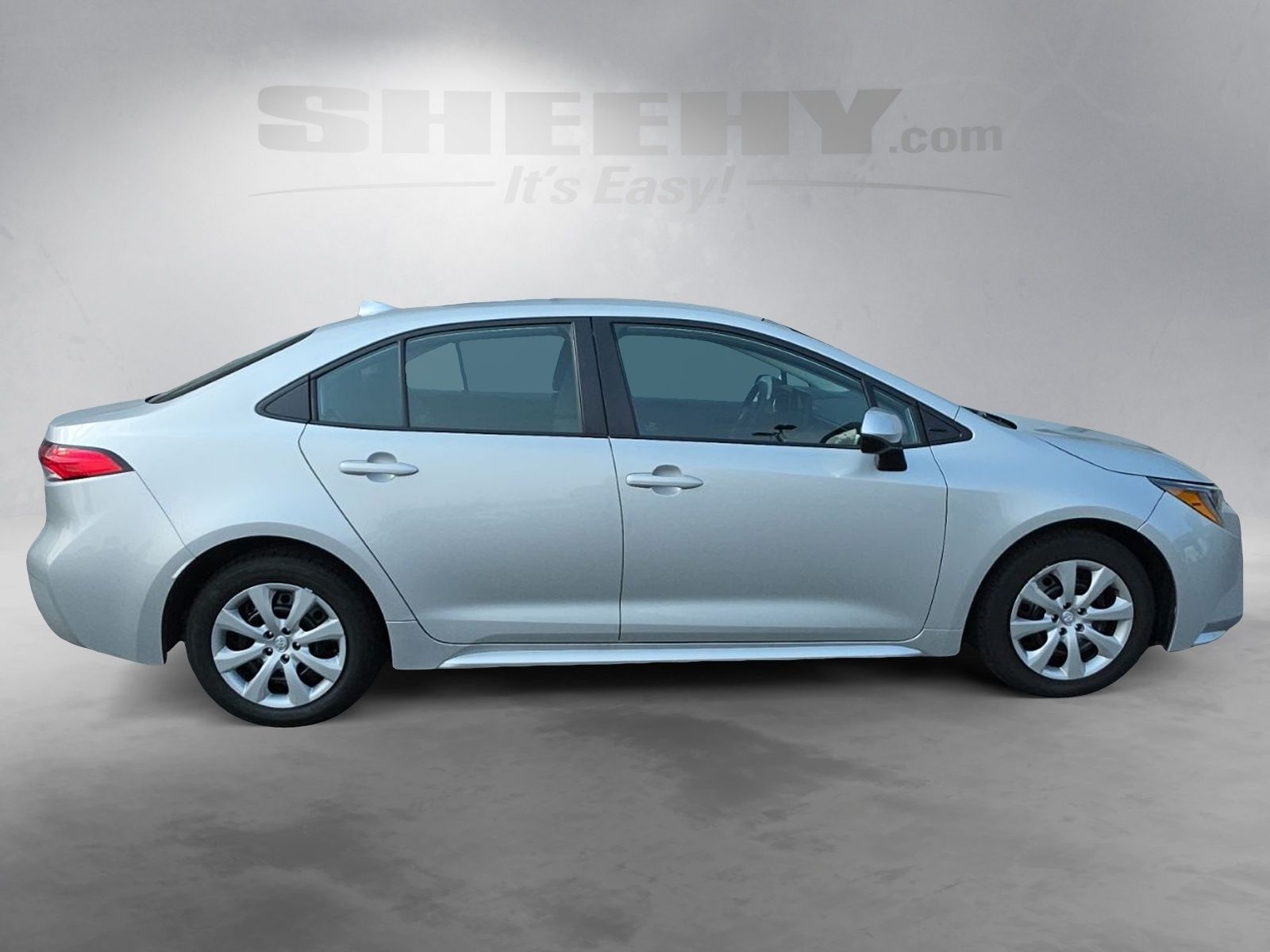 Used 2023 Silver Toyota LE image 10