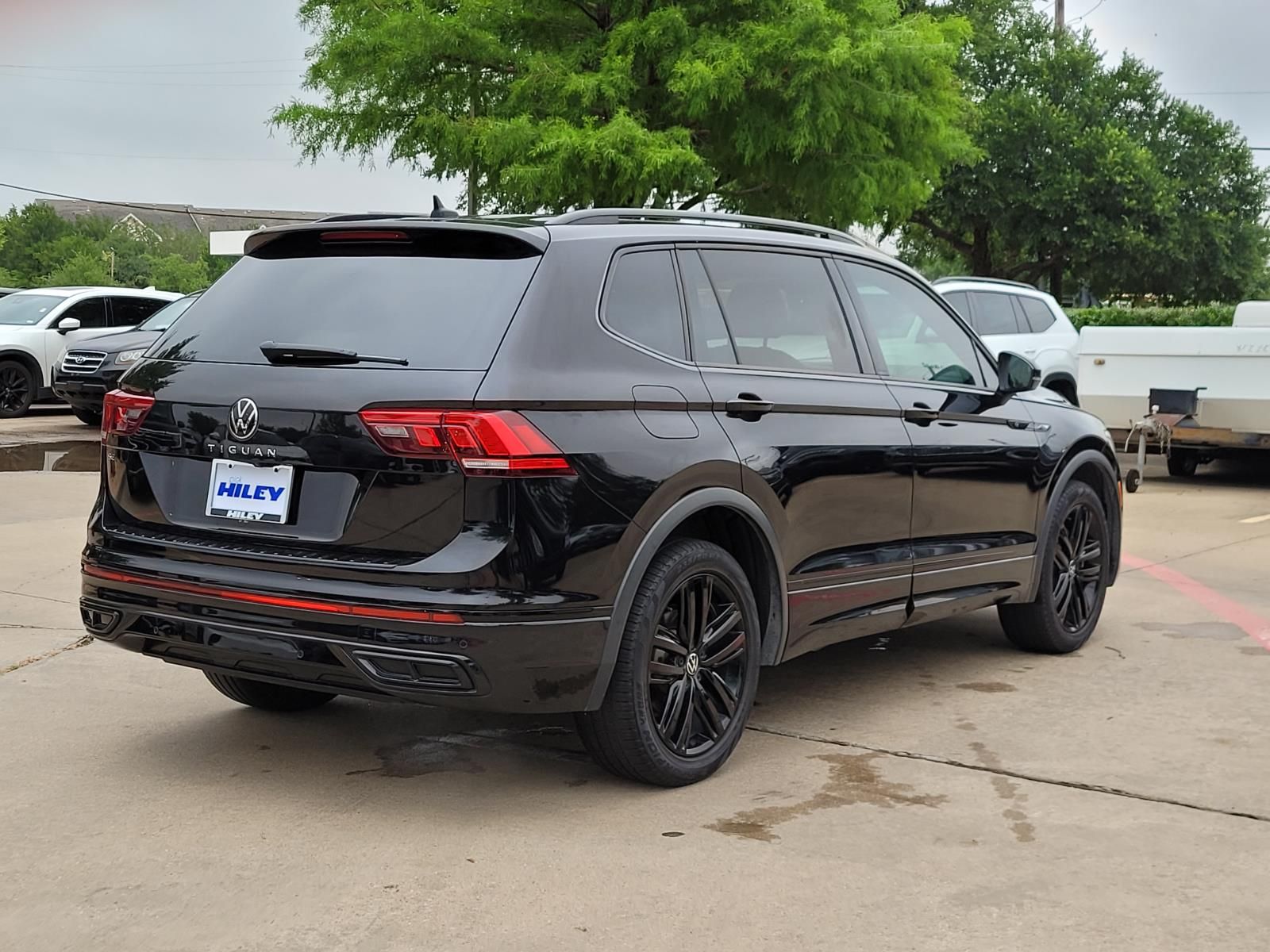 used 2022 Volkswagen Tiguan car, priced at $21,000