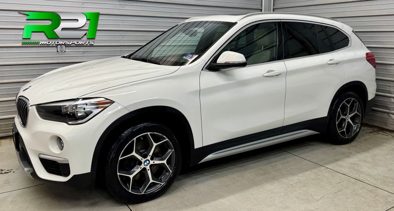 2019 BMW X1 xDrive28i's photo