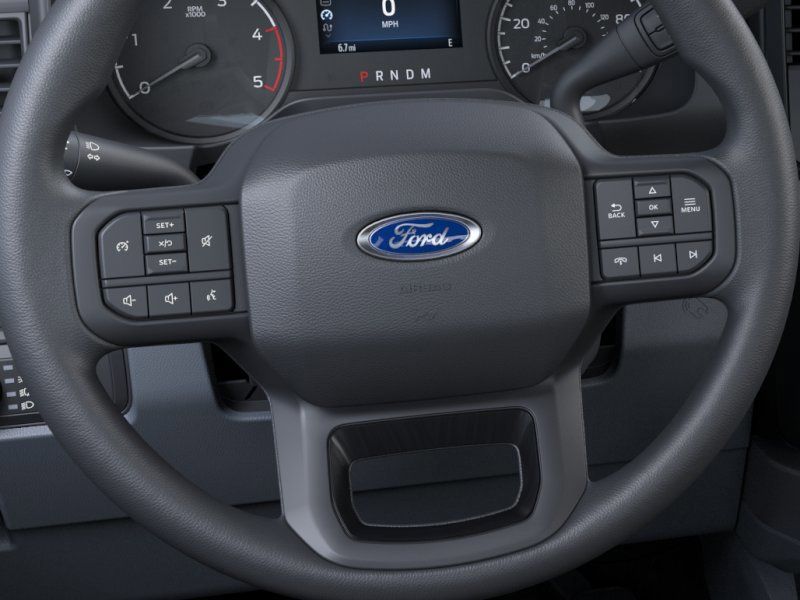 New 2026 Carbonized Gray Metallic Ford XLT image 12