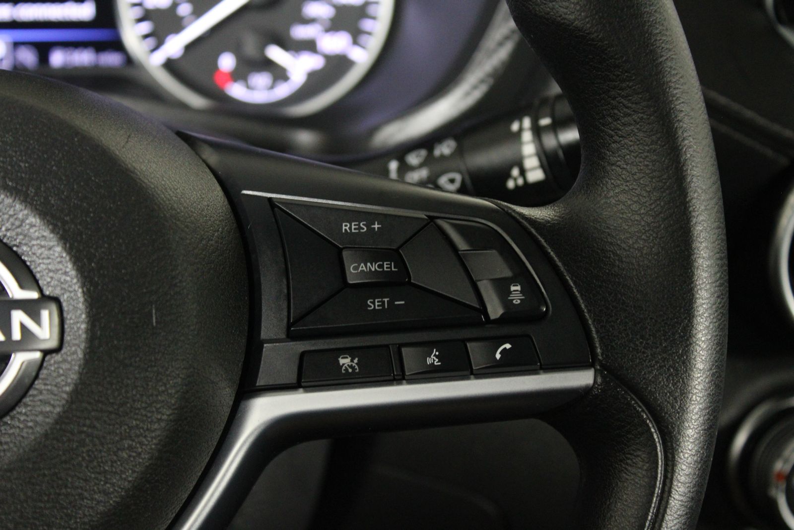 Used 2025 Gray Nissan SV image 18