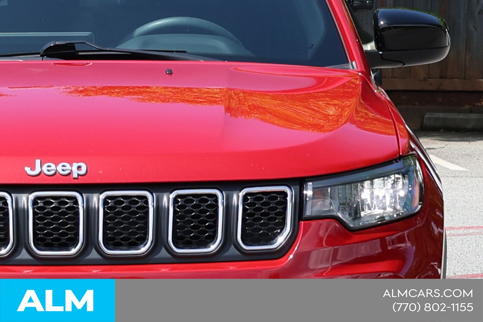 Used 2024  Jeep Sport image 15