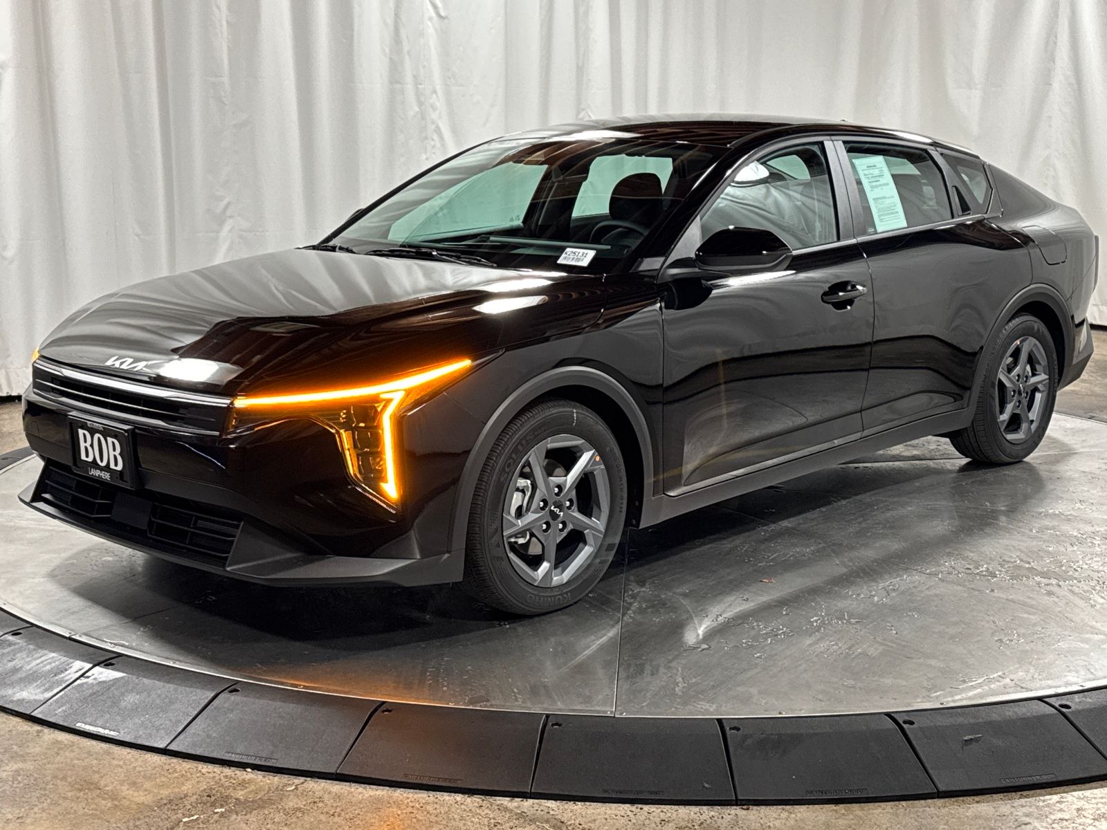 Aurora Black Pearl 2025 Kia K4 LXS FWD Sedan Front-Wheel Drive Continuously Variable Transmission