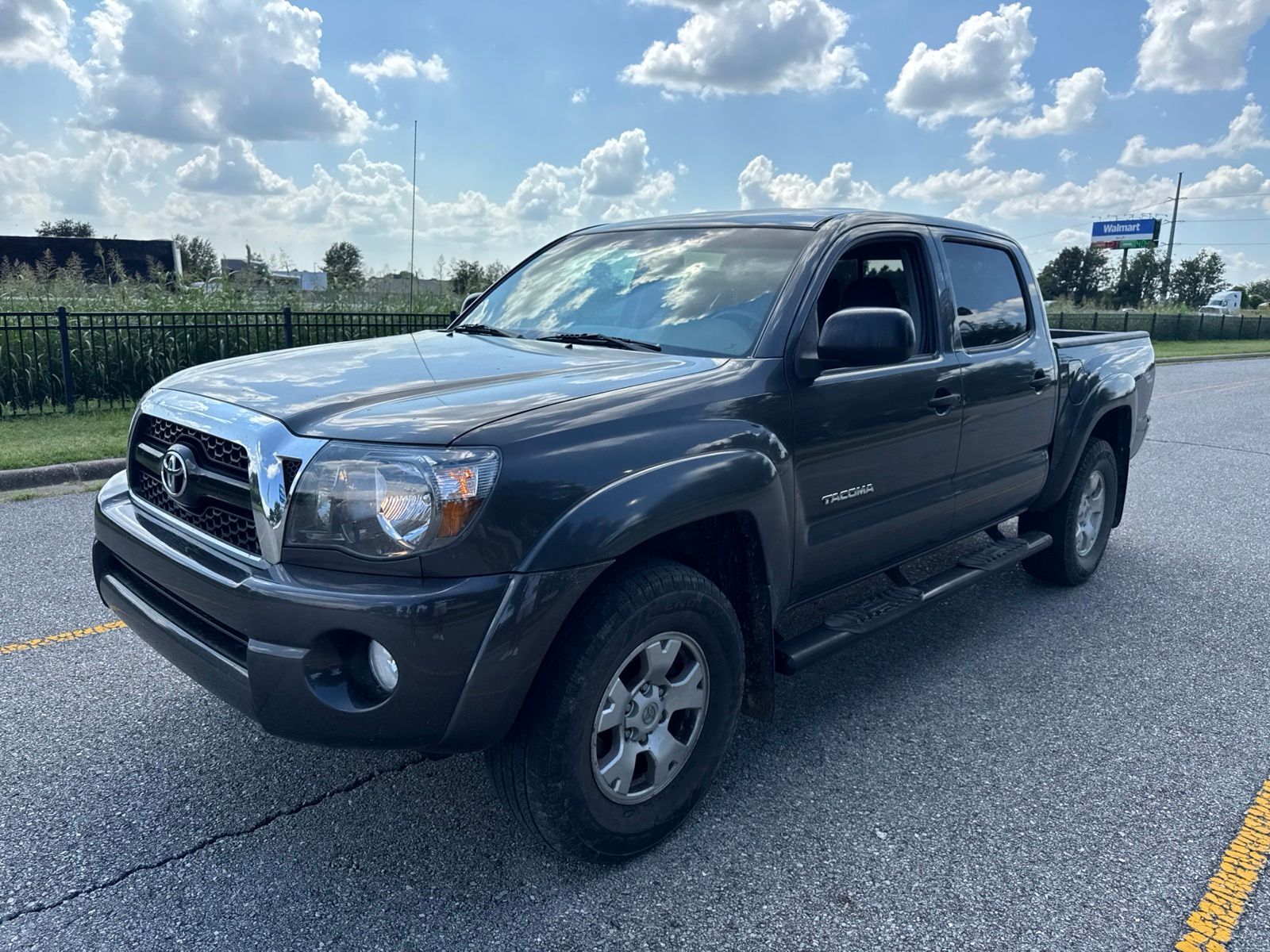 Magnetic Gray Metallic 2011 Toyota Tacoma Pickup Truck Four-Wheel Drive 5-Speed Automatic Overdrive
