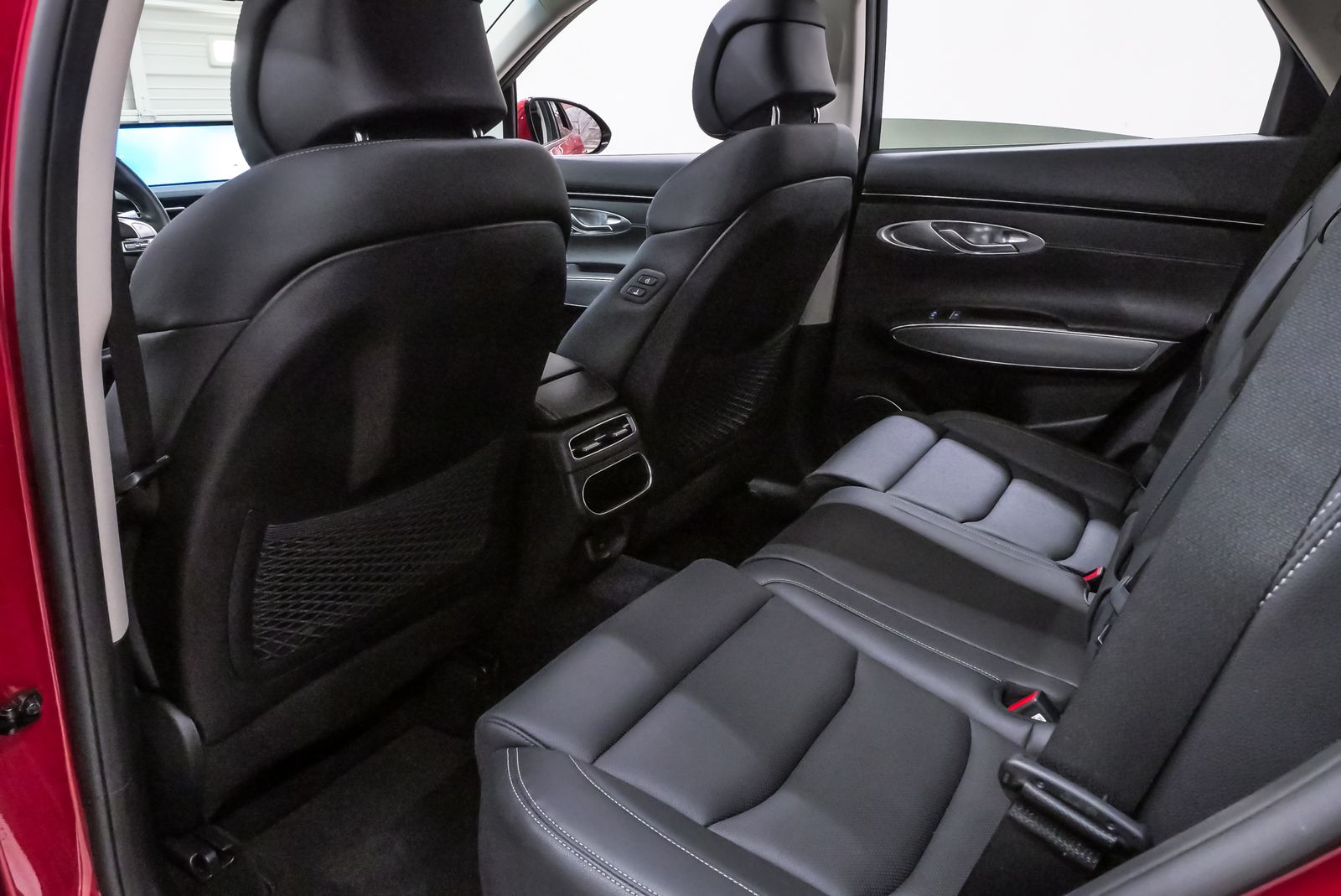 2023 Genesis GV70 2.5T Select - 10