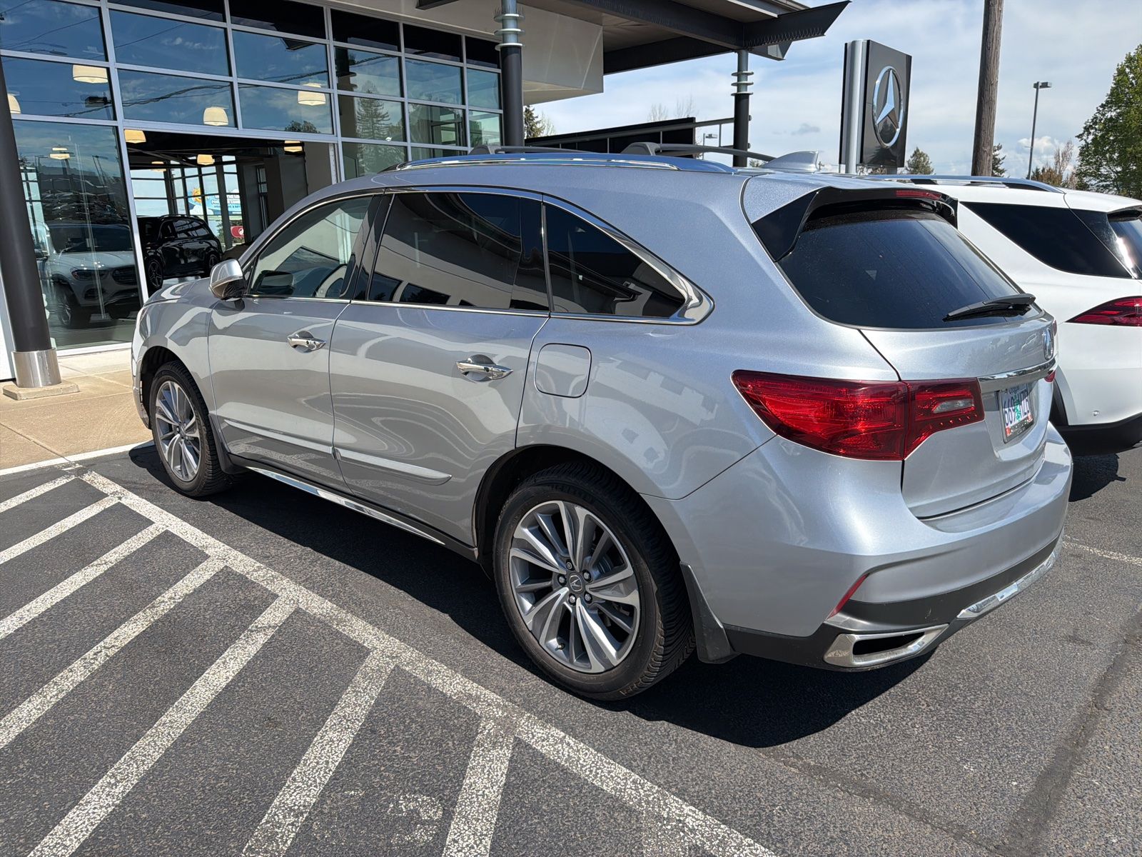 used 2018 Acura MDX car, priced at $26,998