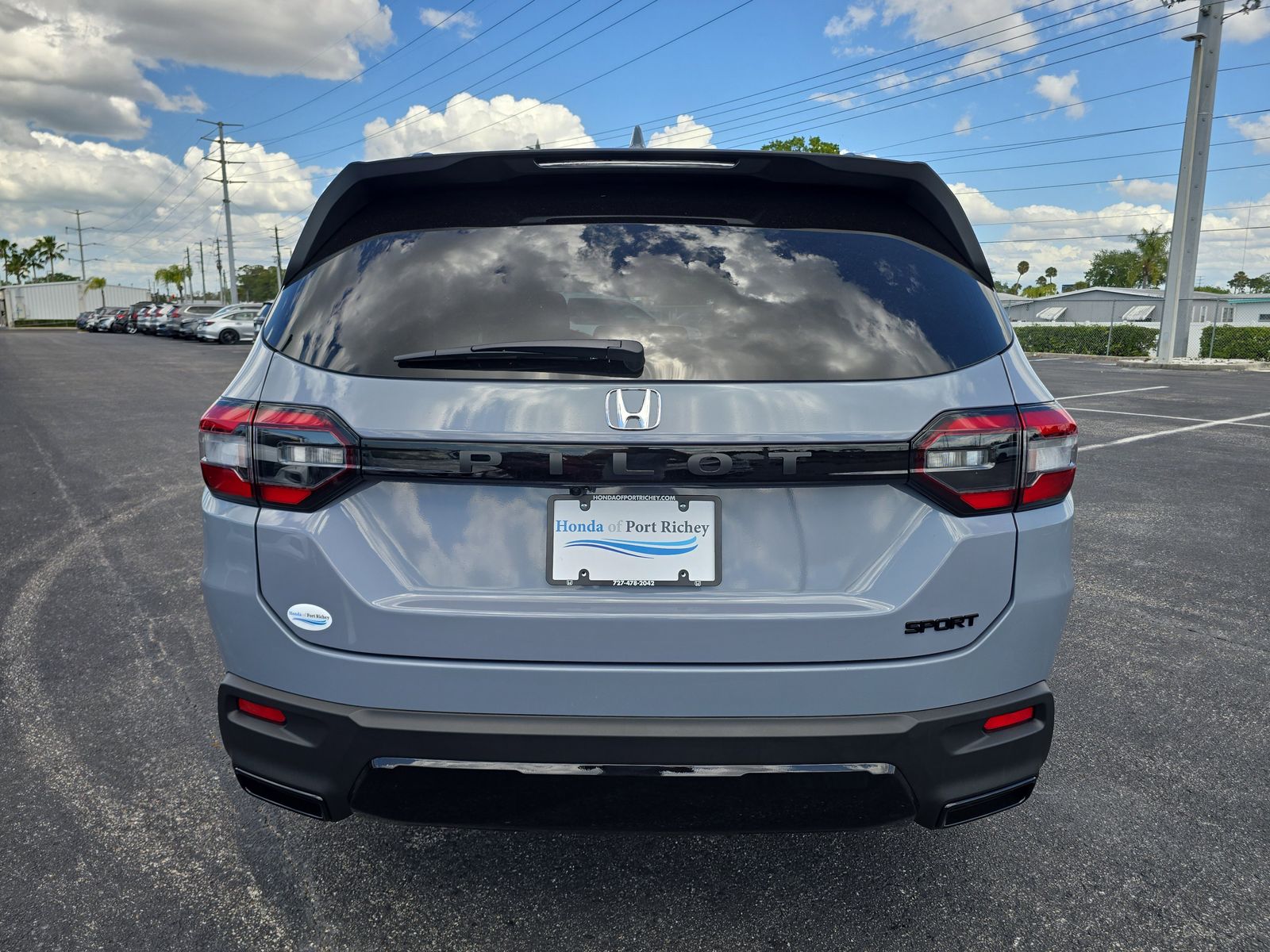 View vehicle photo 5