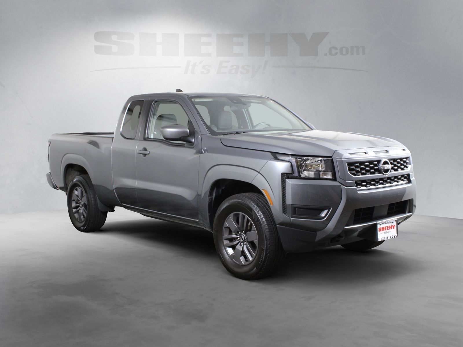 Used 2025 Gray Nissan SV image 2