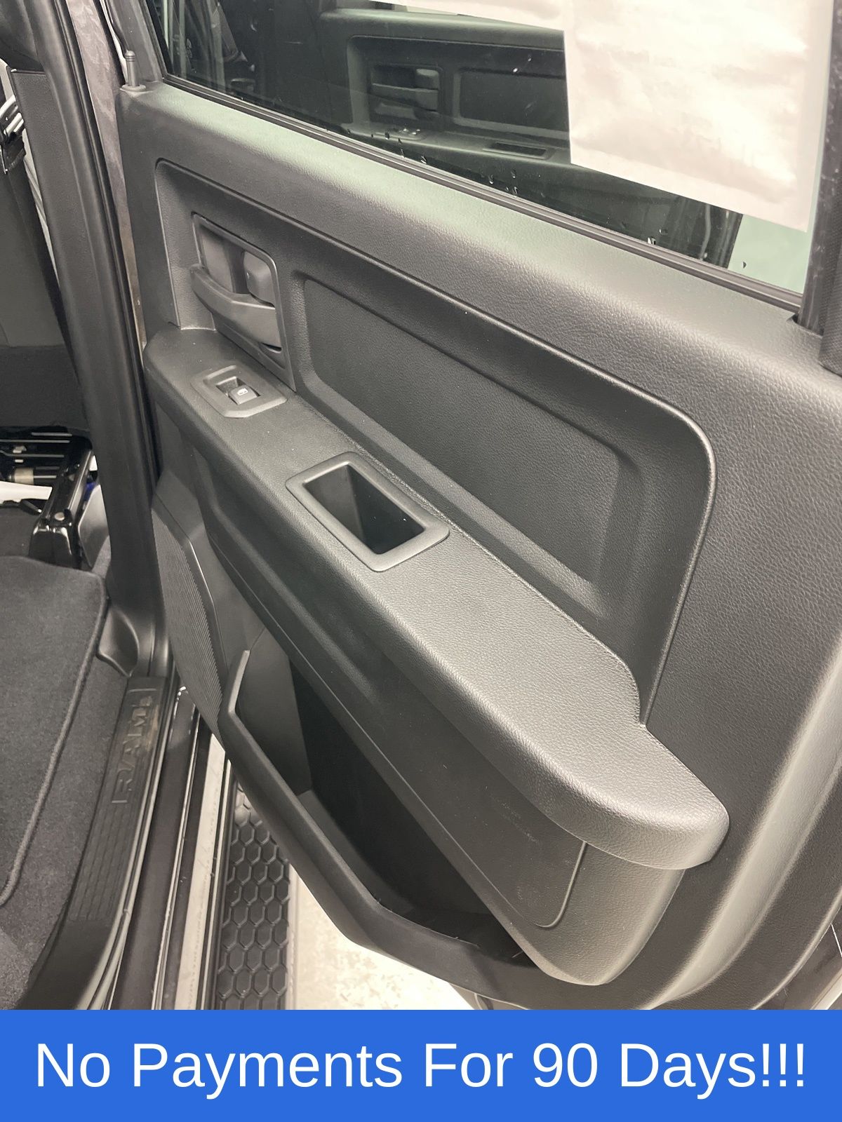 2025 RAM 2500 Tradesman - Photo 33