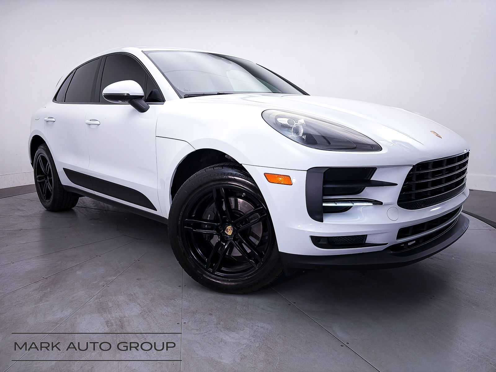 2020 Porsche Macan Base