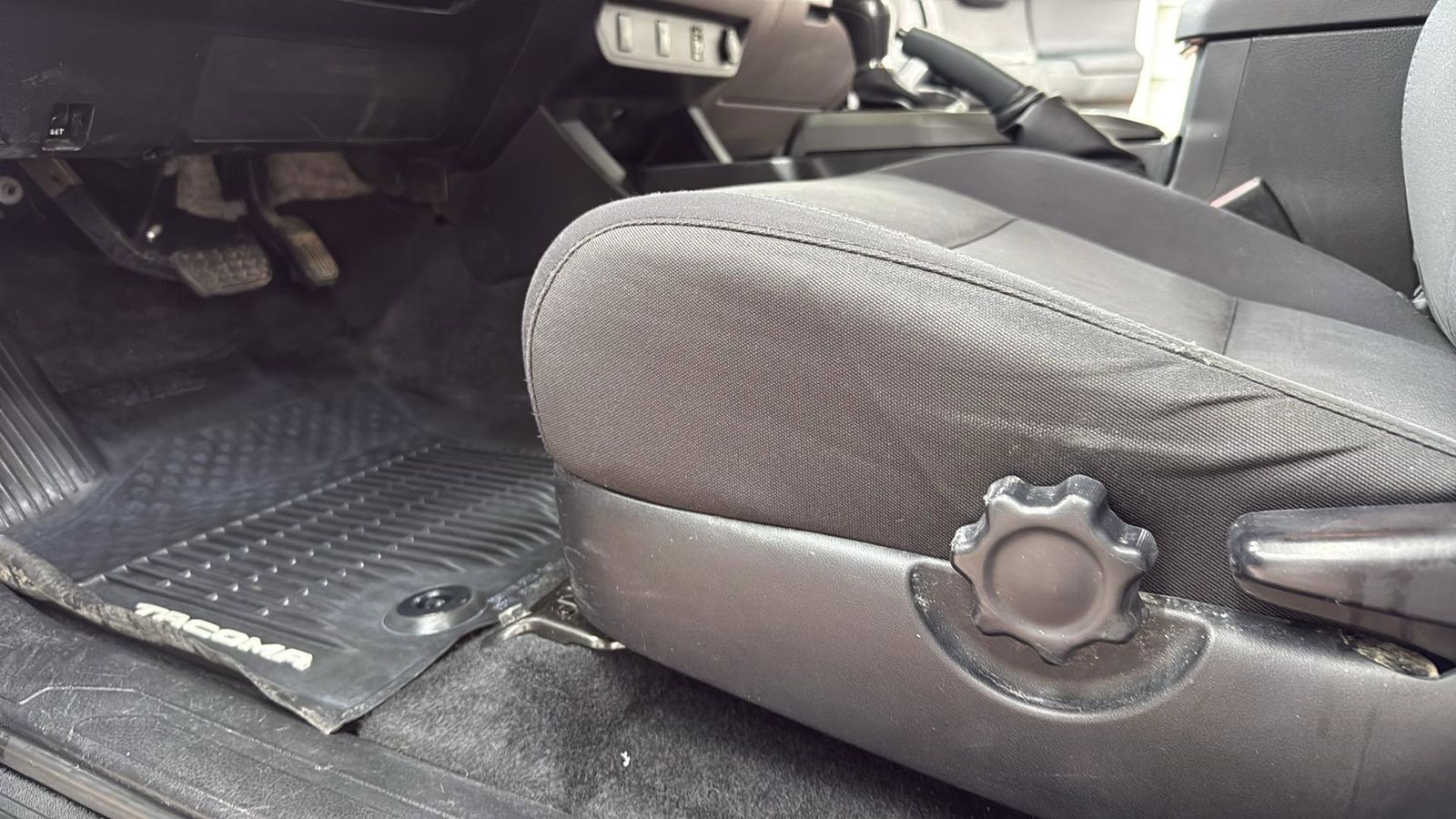 Used Car 2017 Toyota Tacoma  Sr For Sale Under $25,000 In Austin, Texas