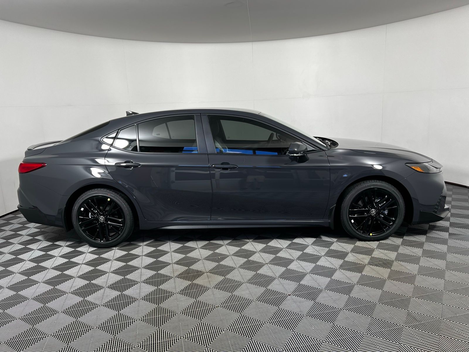 Thumbnail: 2025 Toyota Camry - 4