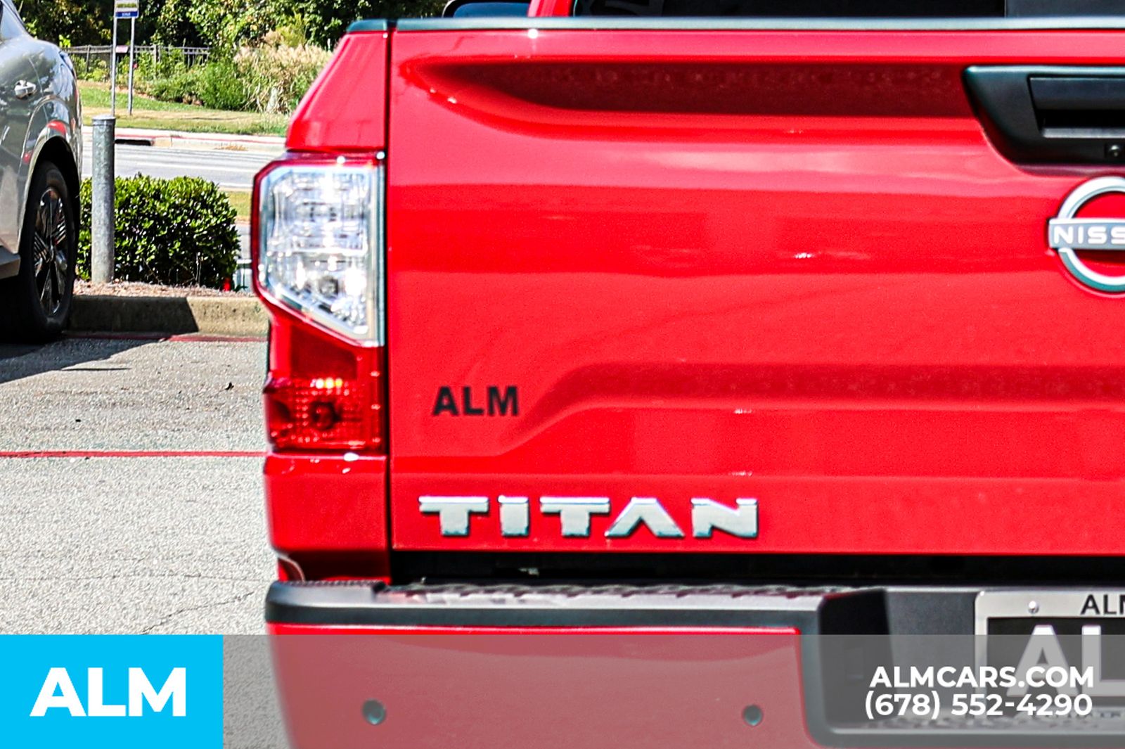 2024 Nissan Titan SV photo 12
