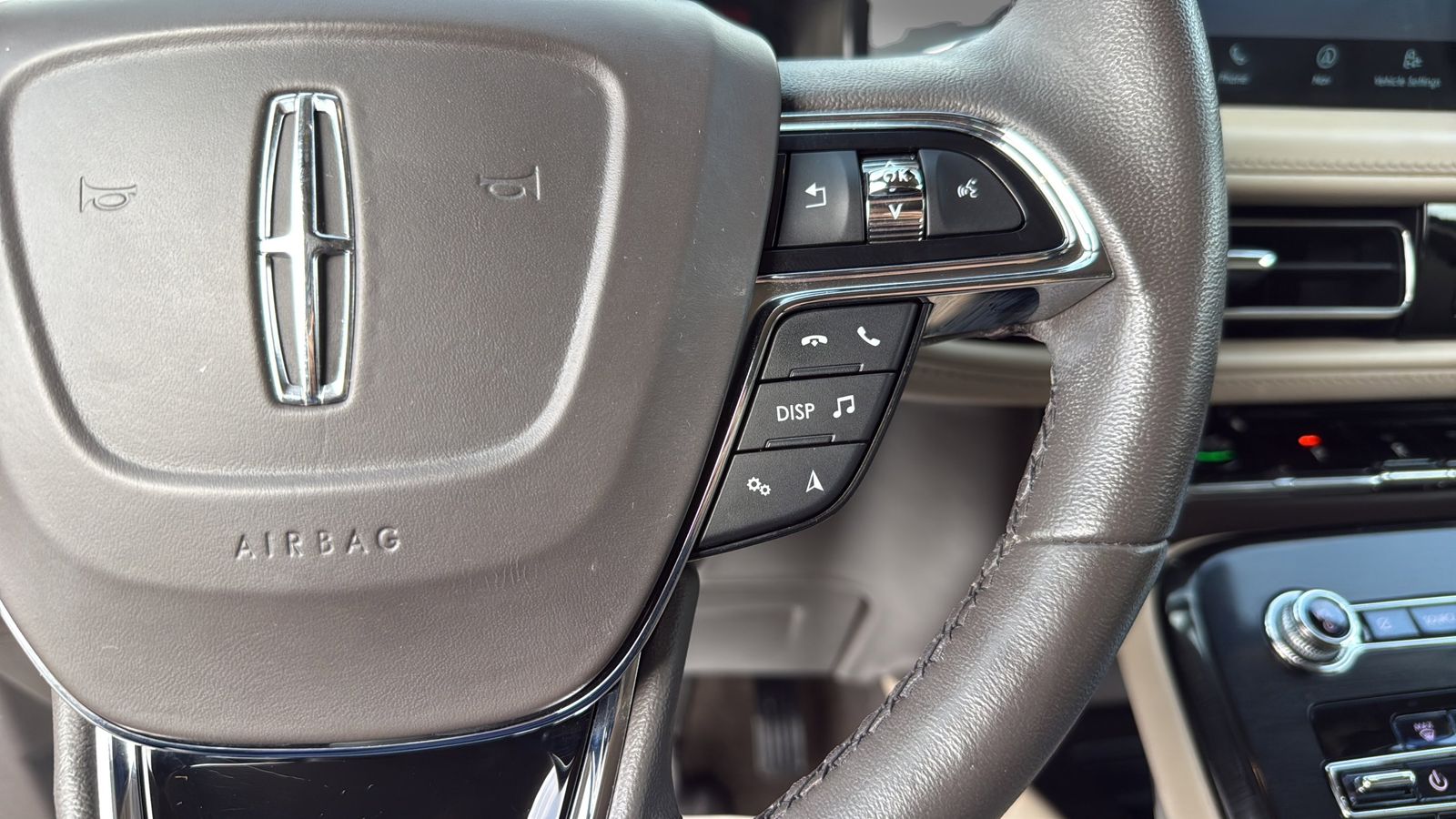 Used Car 2022 Lincoln Nautilus  Standard For Sale Under $30,000 In Austin, Texas