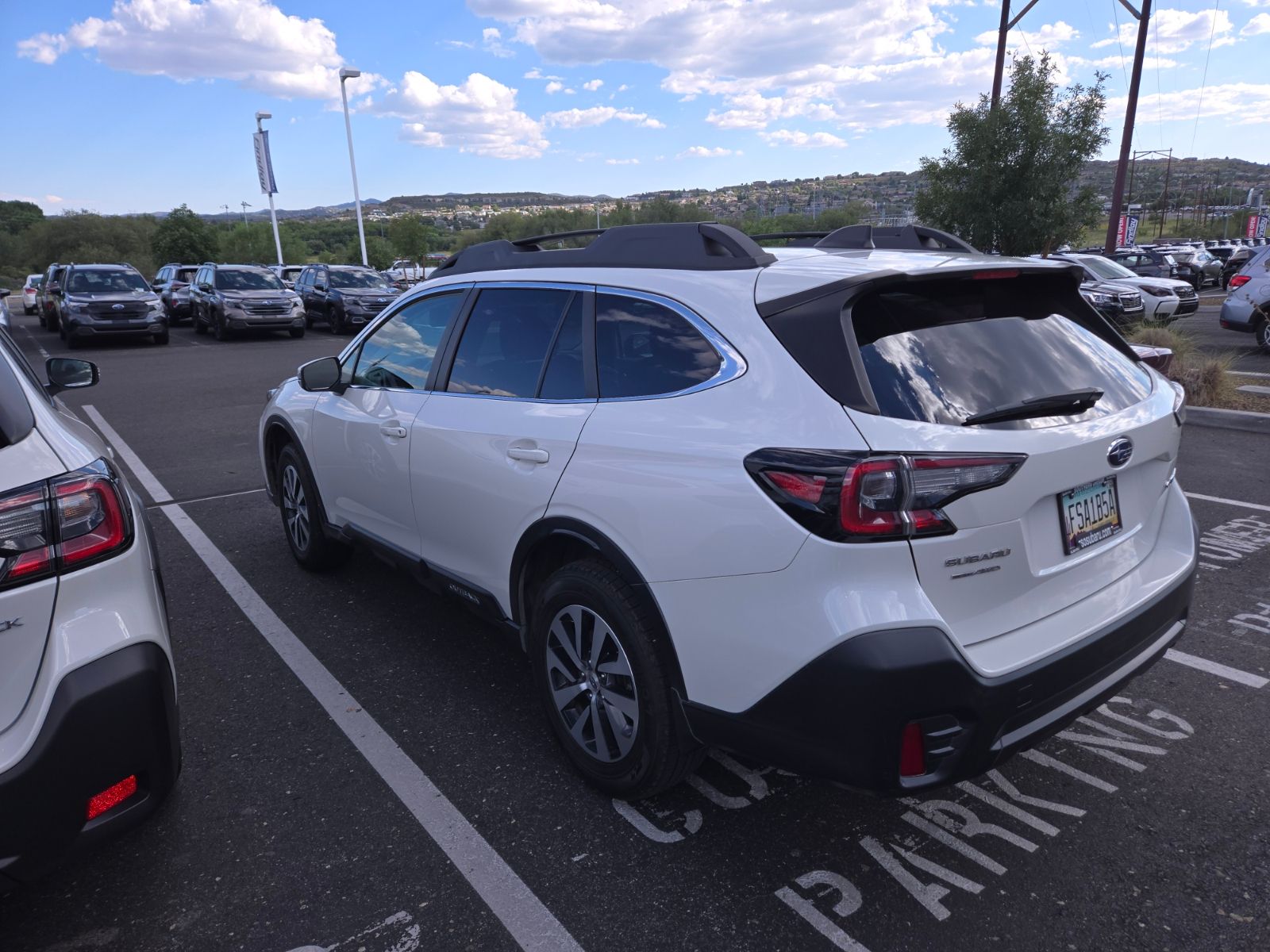 2020 Subaru Outback Premium 3