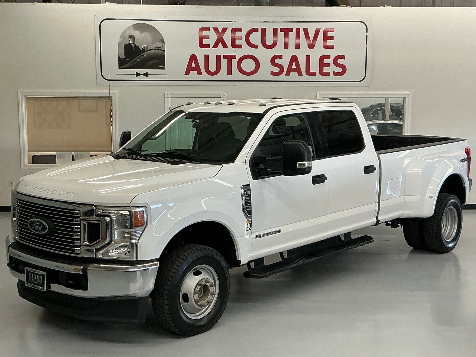 2021 Ford F-350 Super Duty XLT Crew Cab LB DRW 4WD