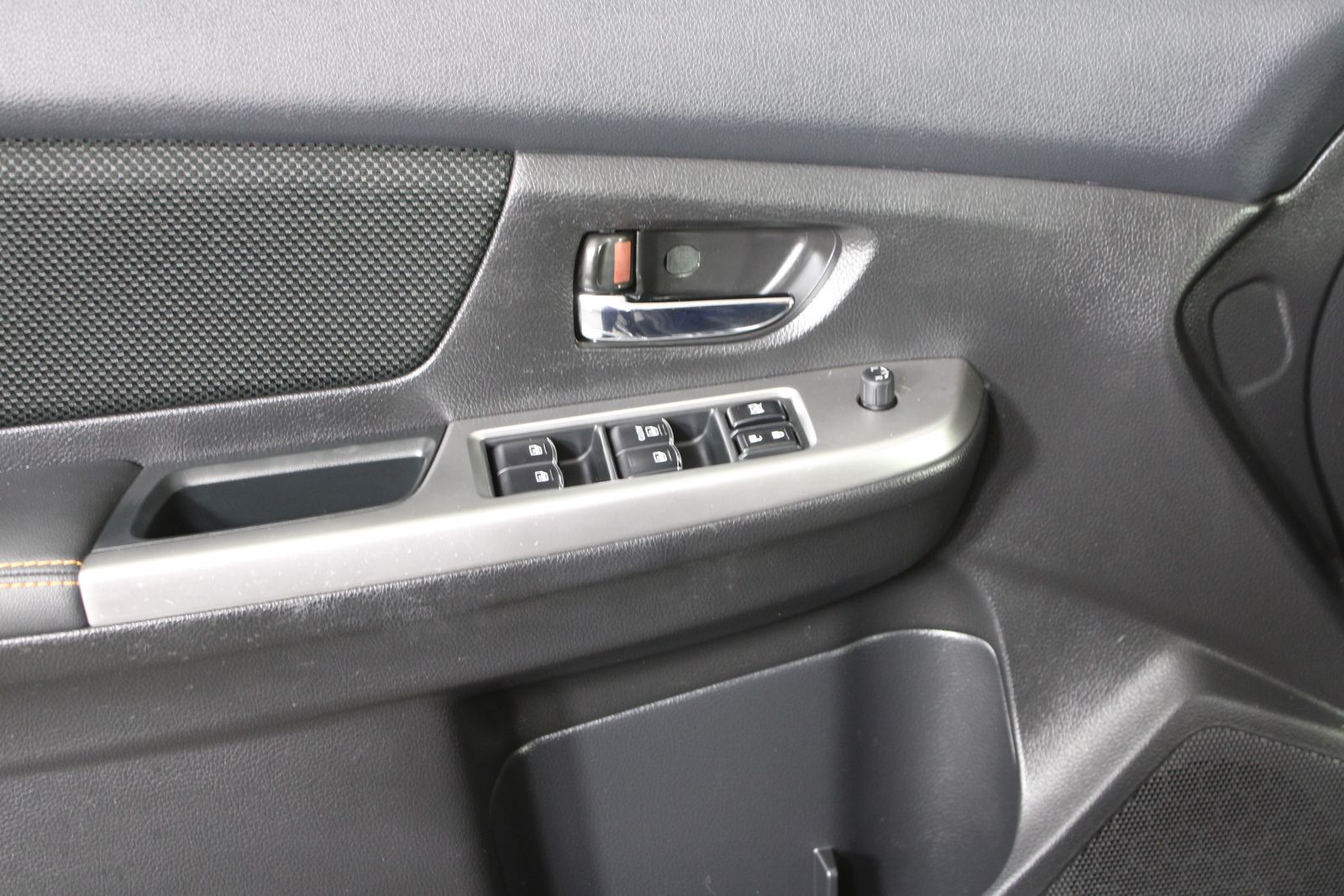 Used 2017 Black Subaru 2.0i Premium image 9