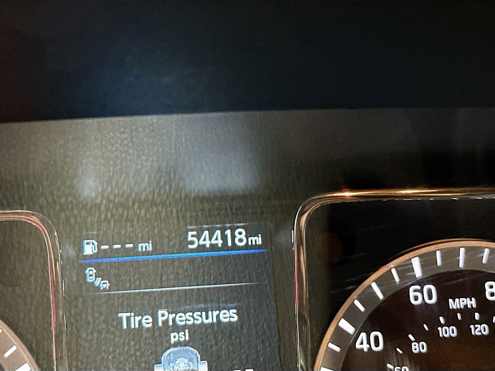Used 2019 Silver Nissan PRO-4X image 12