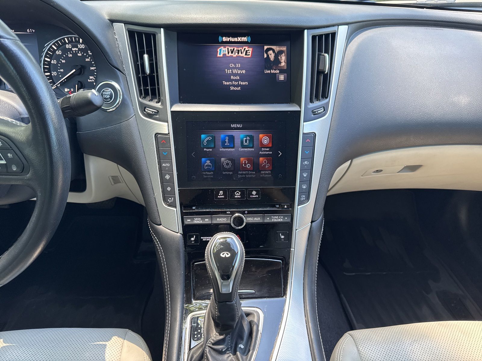 Used 2022 Grand Blue INFINITI LUXE image 29