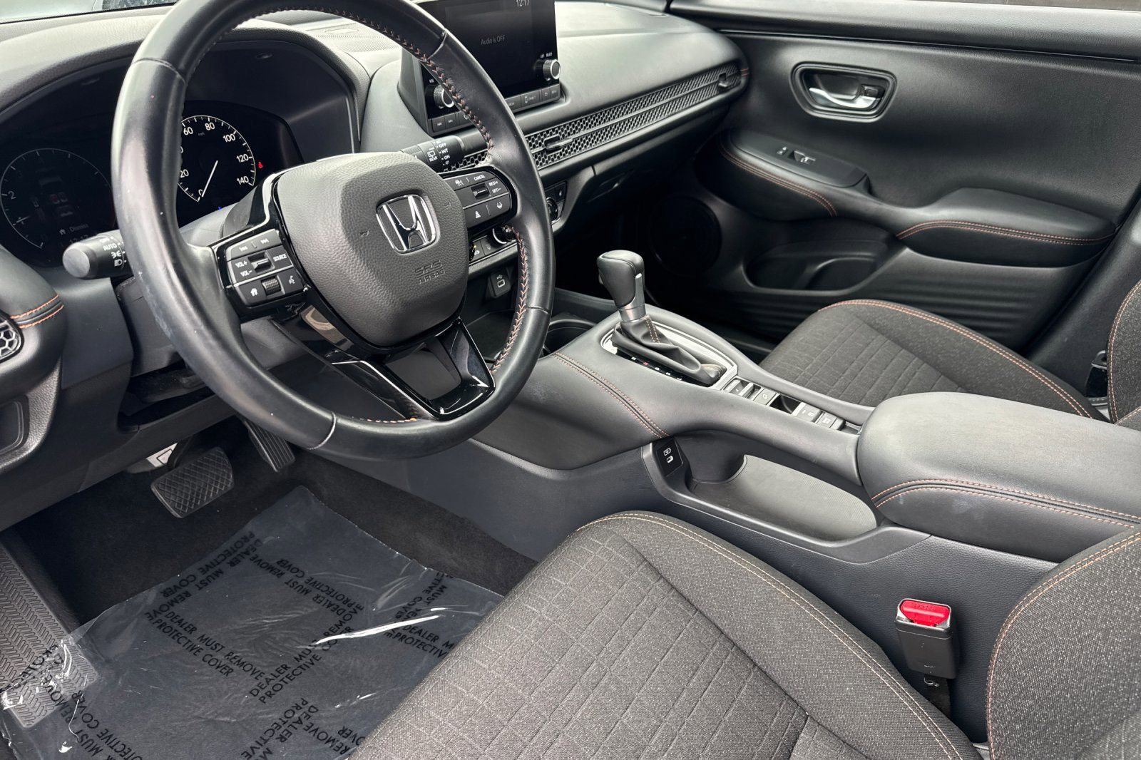 View vehicle photo 7