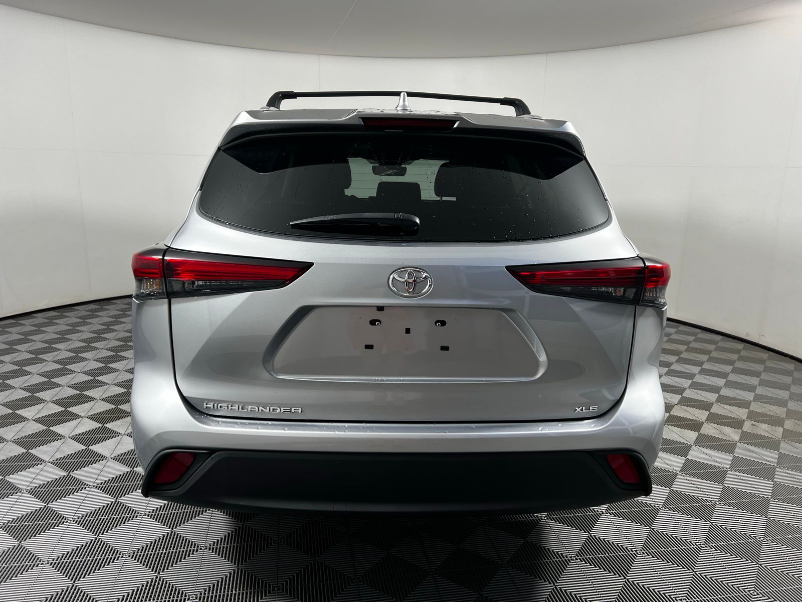 2023 Toyota Highlander XLE 6