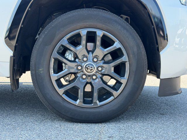 Used 2023 Pearl Toyota Platinum image 29