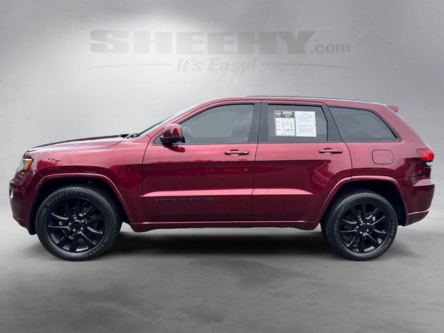 Used 2019 Velvet Red Pearlcoat Jeep Altitude image 14