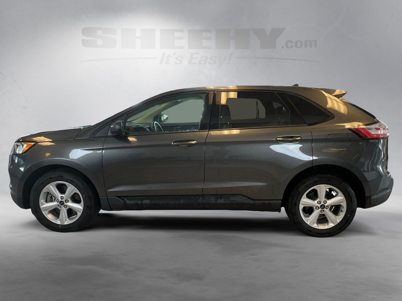Certified Used 2020 Magnetic Metallic Ford SE image 16