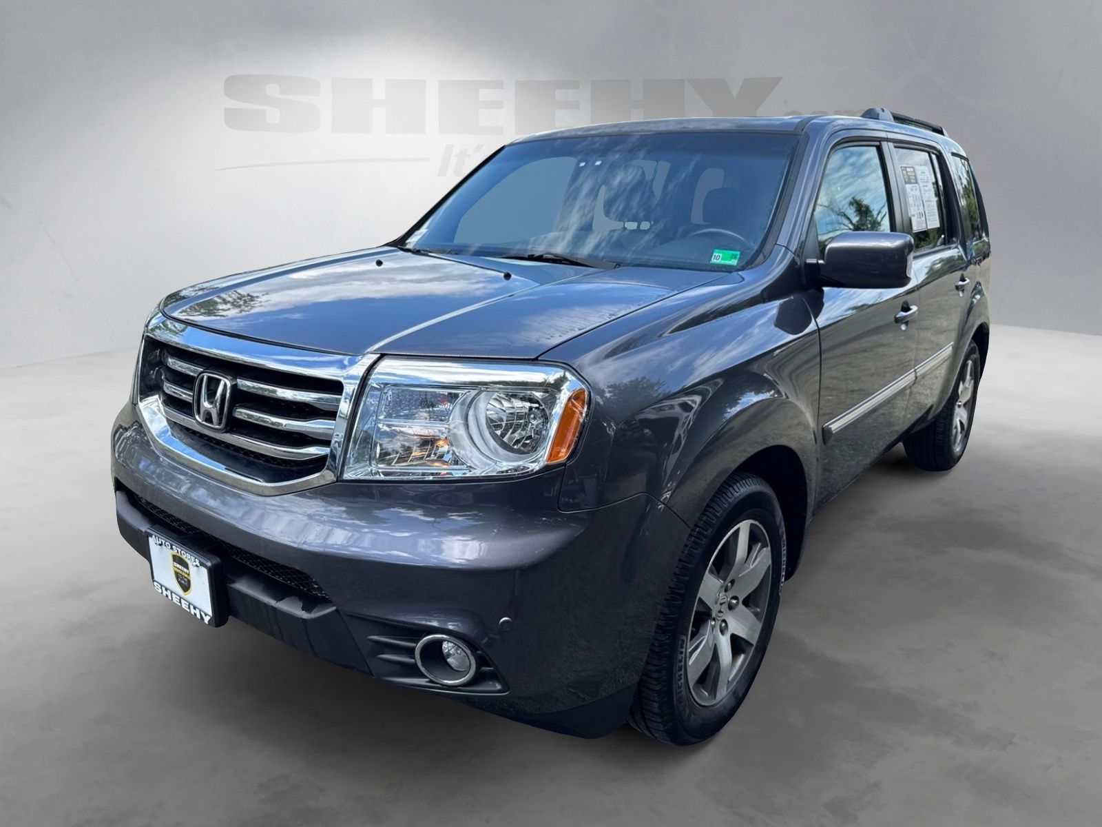 Used 2015 Modern Steel Metallic Honda Touring image 16