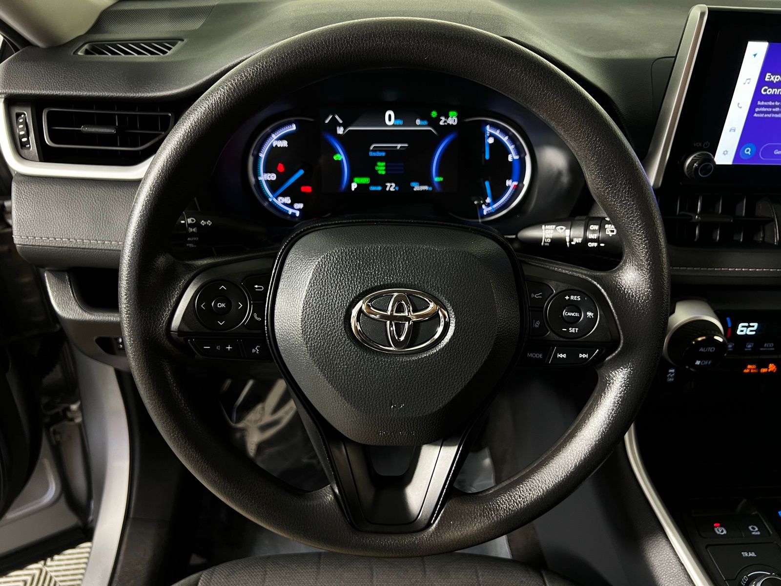 Thumbnail: 2025 Toyota RAV4 - 12