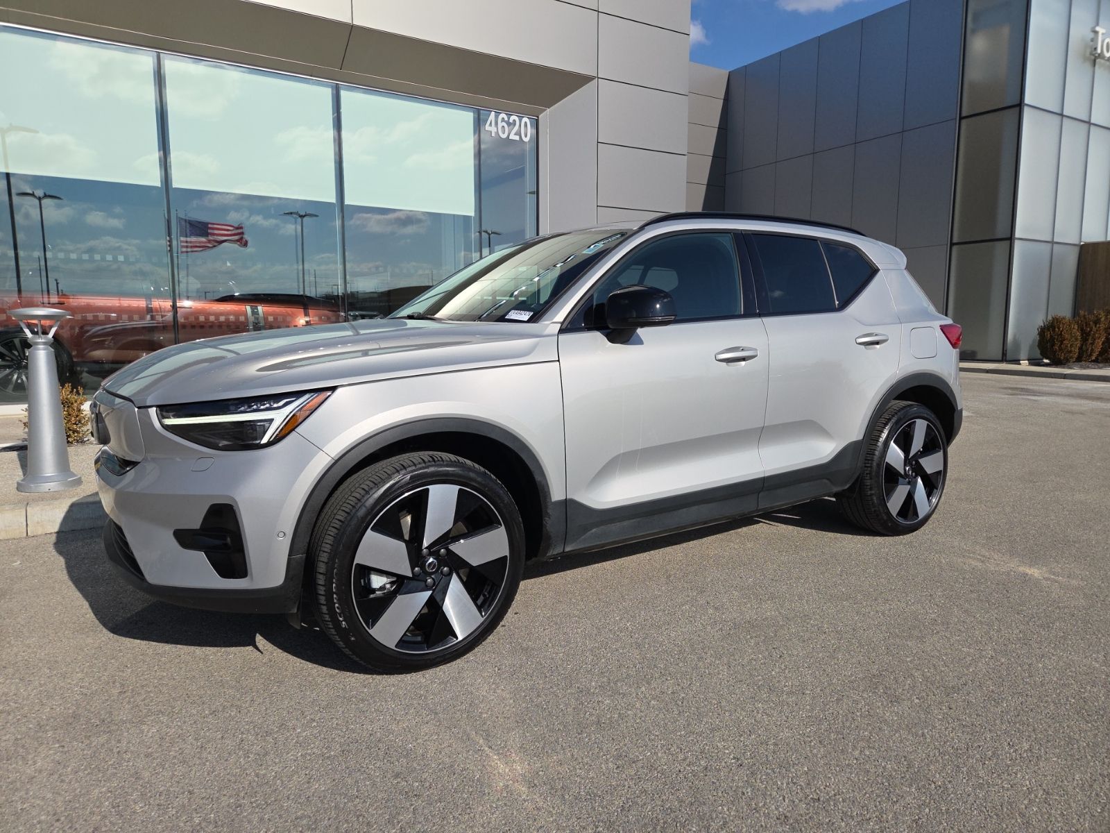 2023 Volvo XC40 Recharge Twin Ultimate eAWD