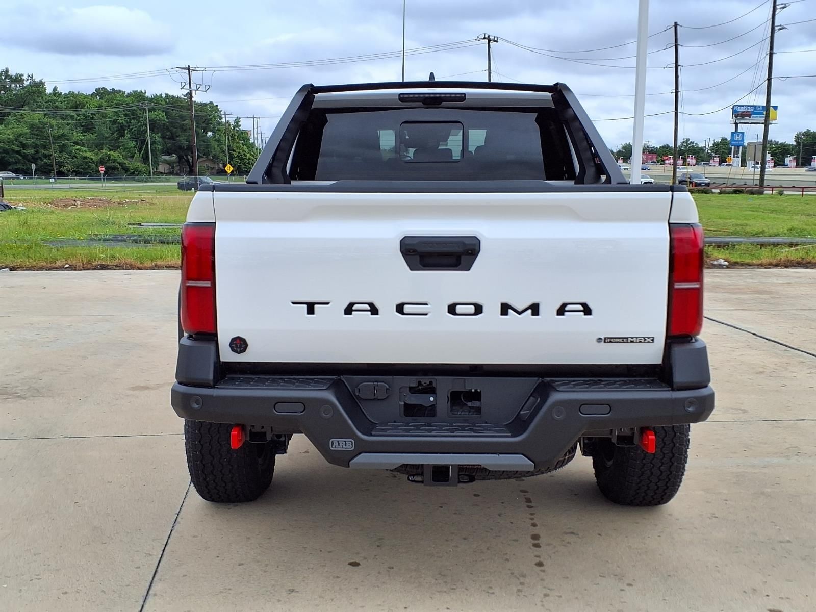 2026 Toyota Tacoma Hybrid Trailhunter - 6