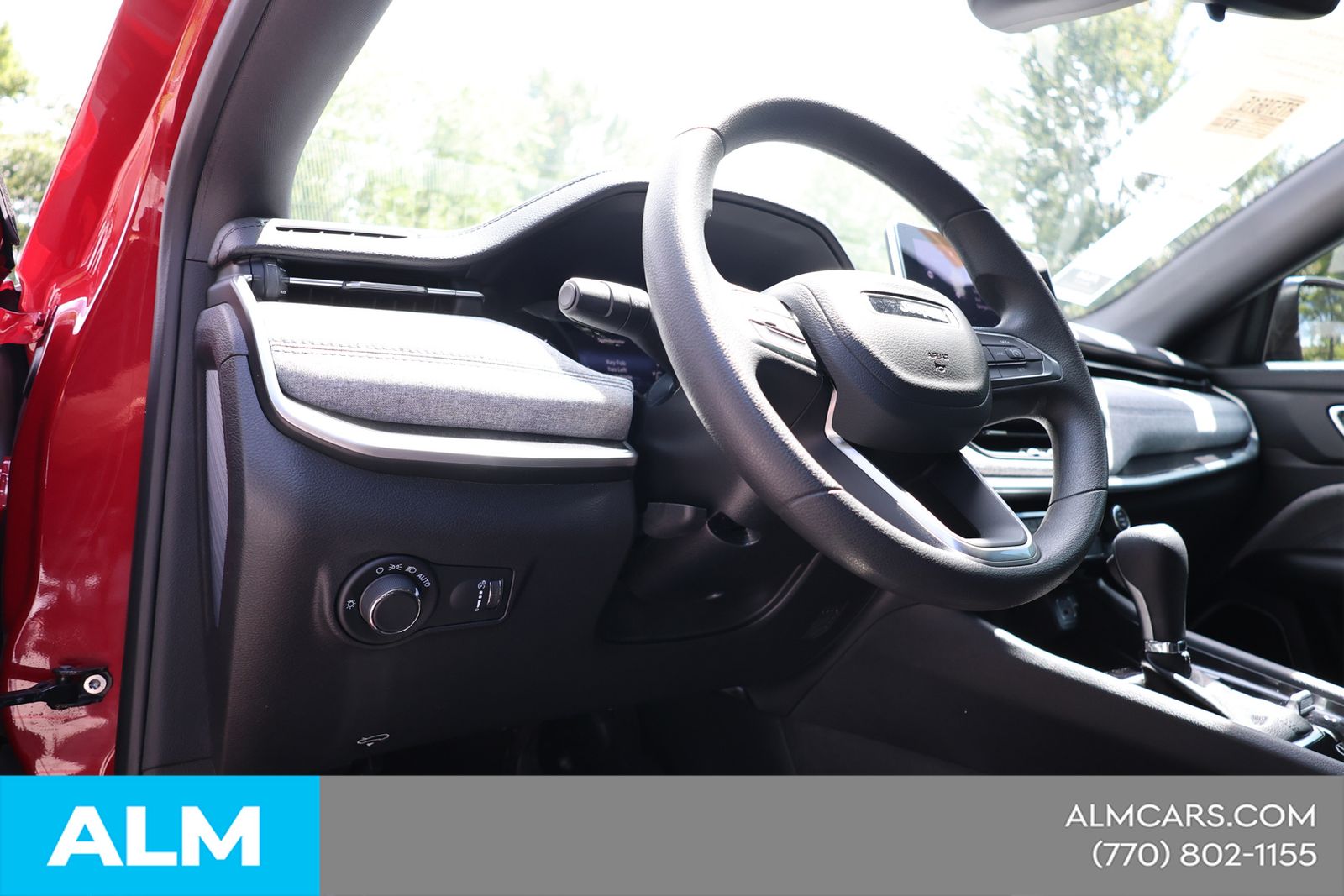 Used 2024  Jeep Sport image 22