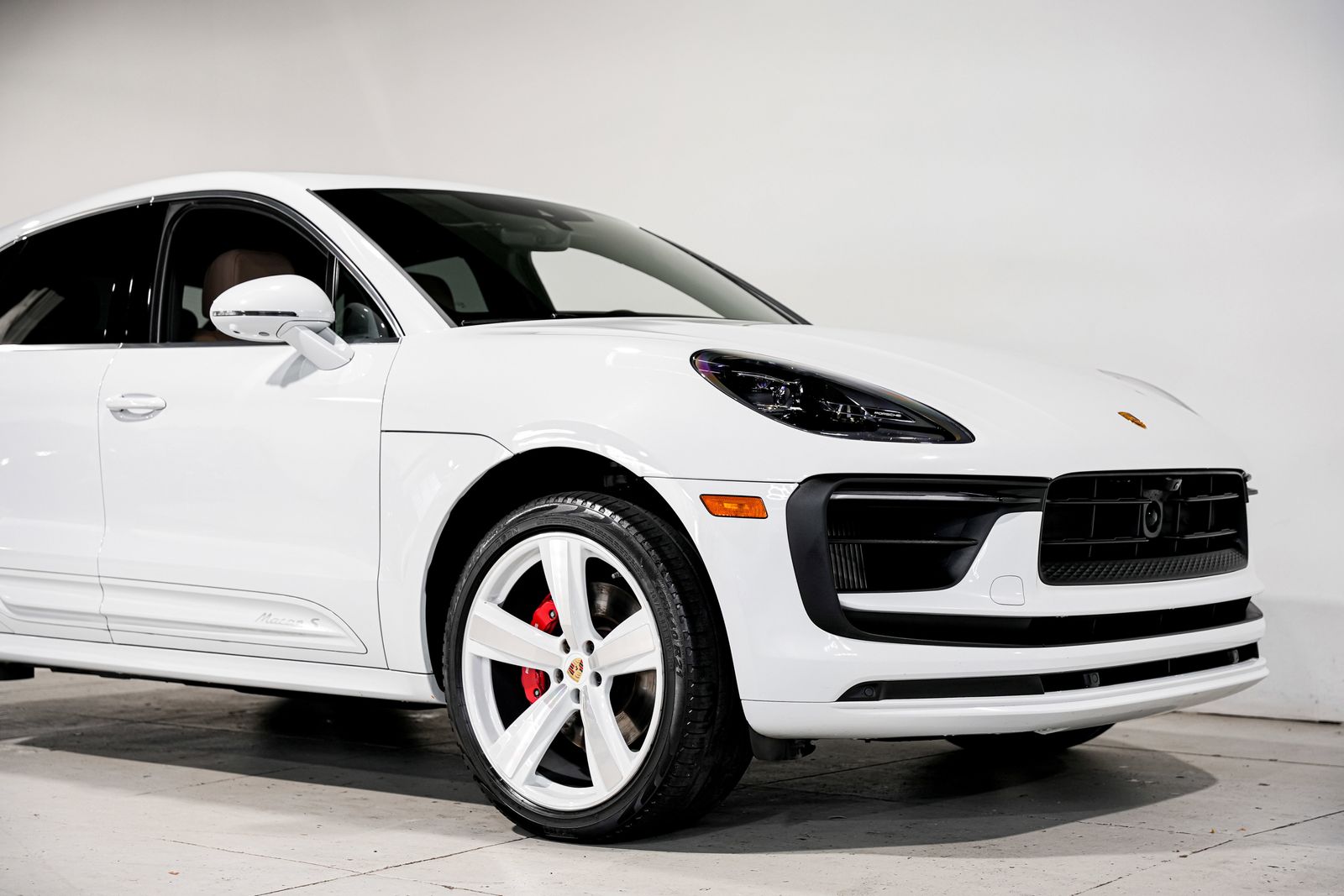 2023 Porsche Macan S — photo 46