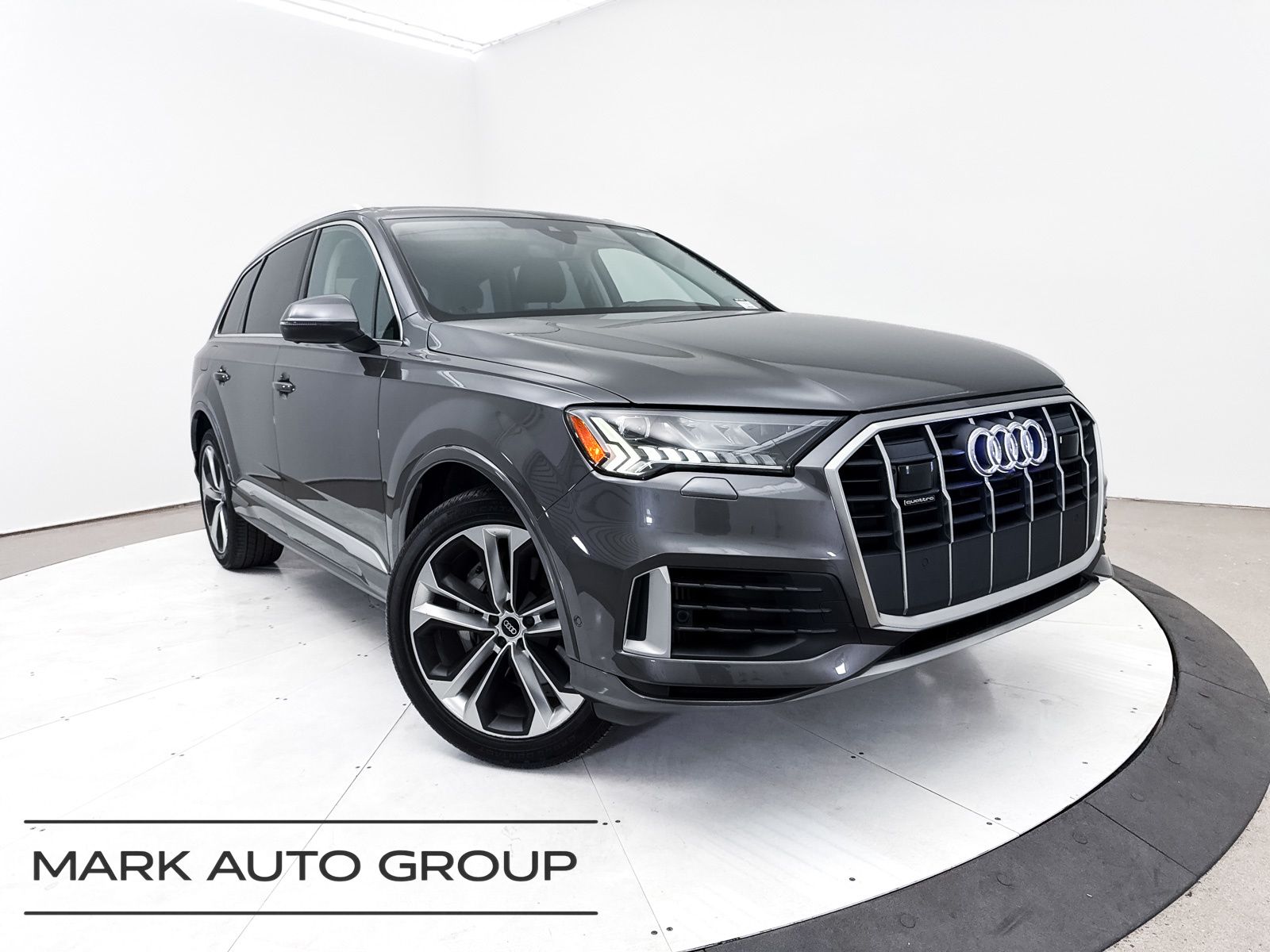 2023 Audi Q7 55 Premium Plus