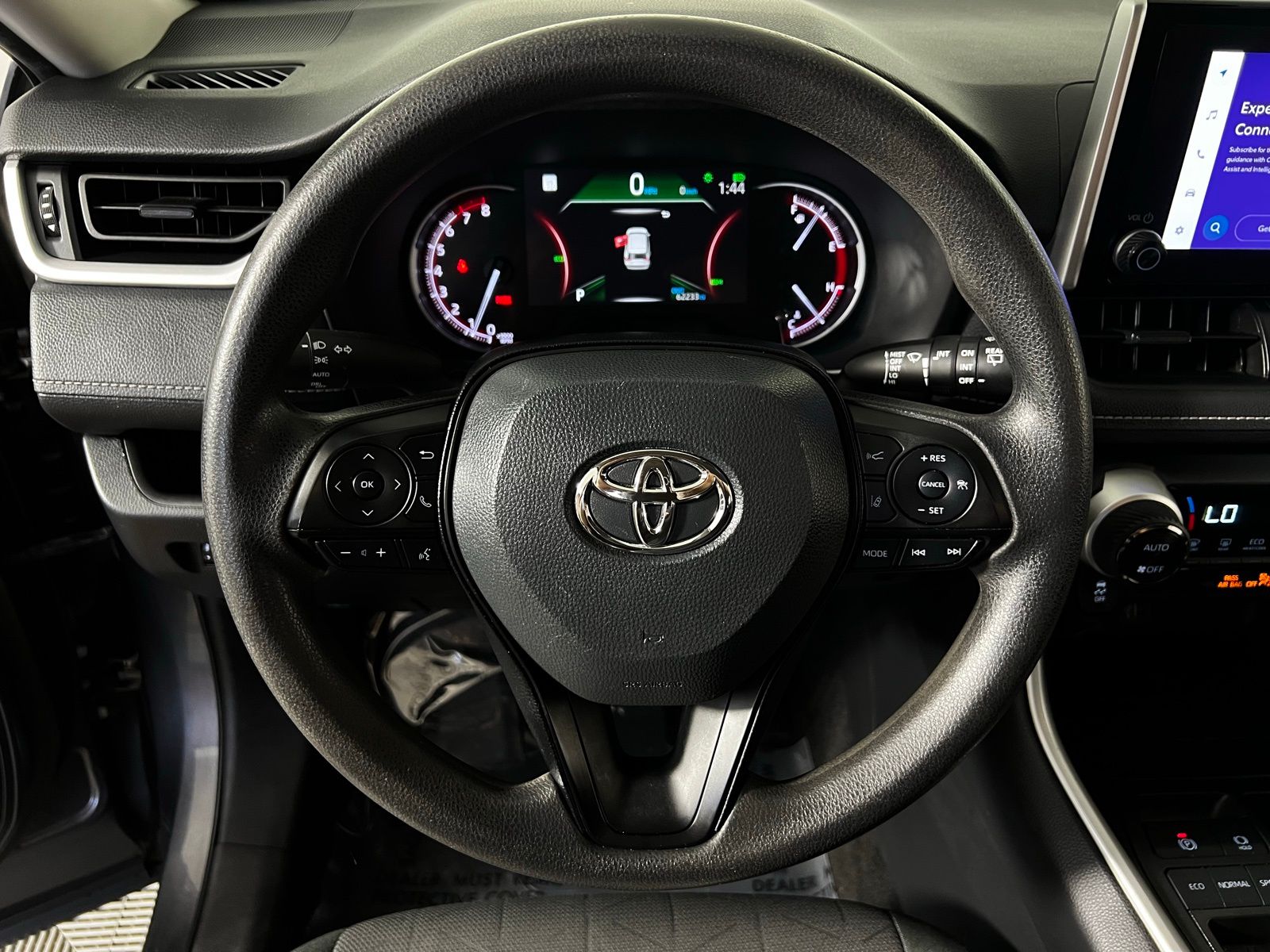 Thumbnail: 2024 Toyota RAV4 - 15