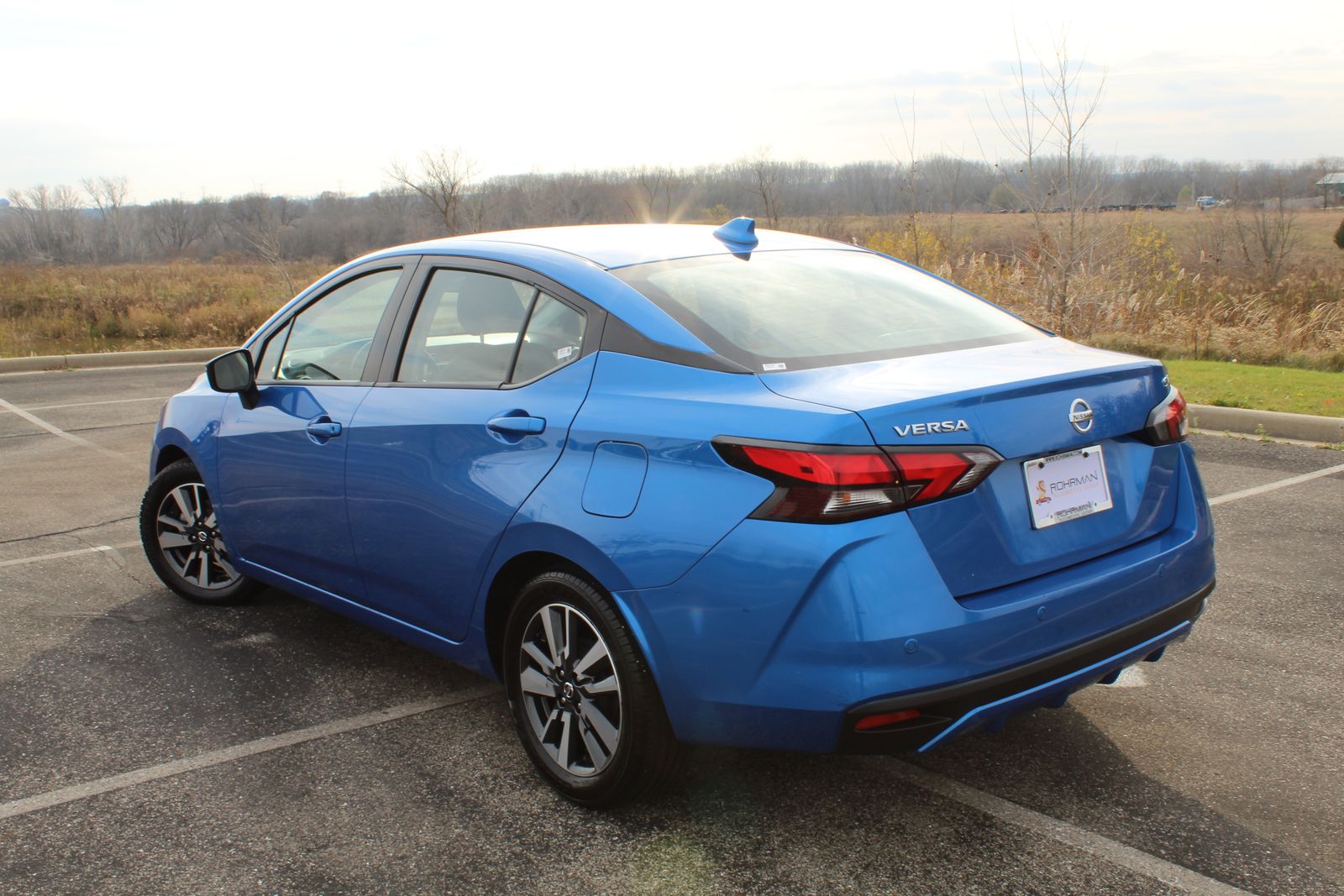 2021 Nissan Versa 1.6 SV 8