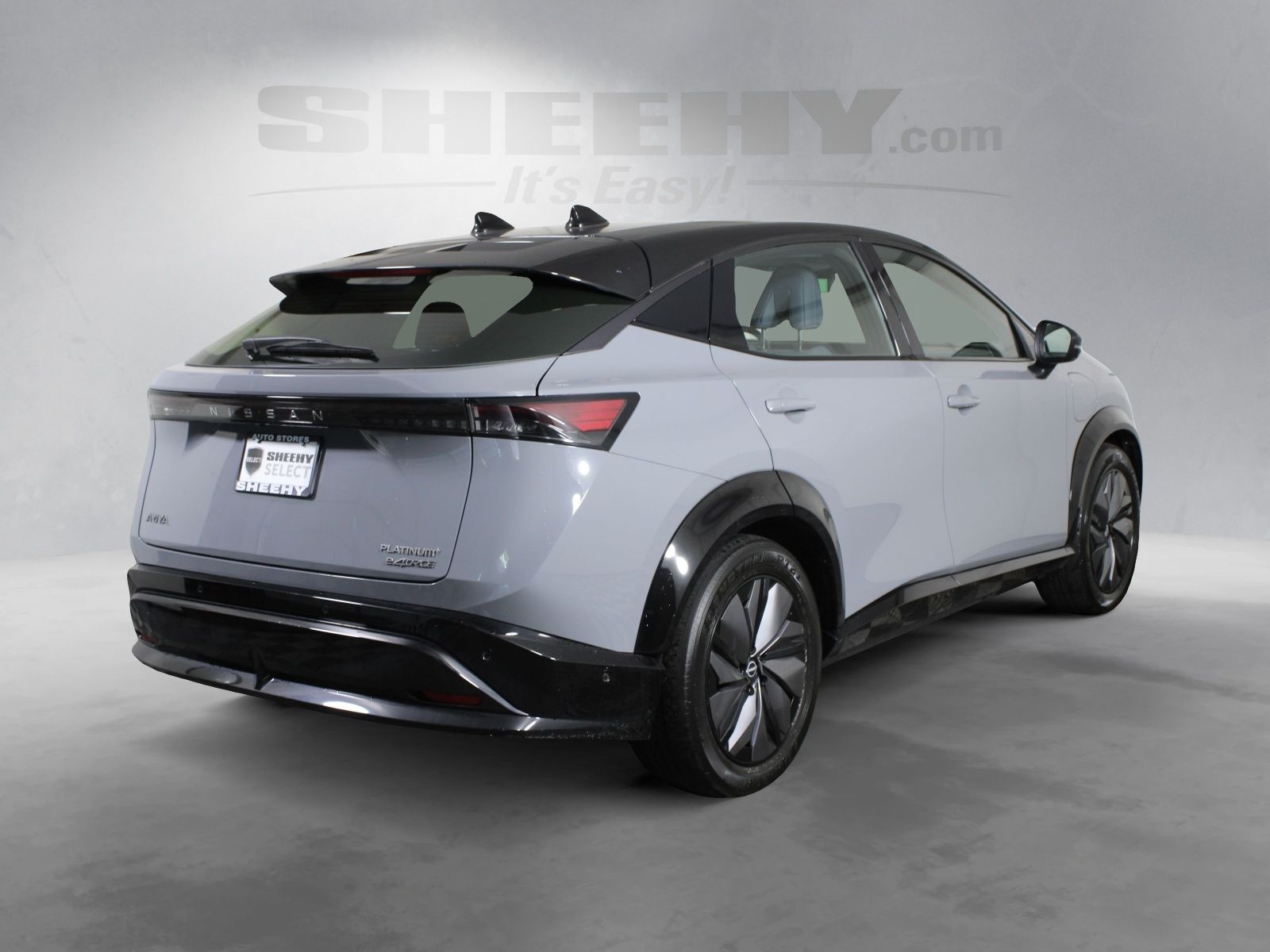 Used 2023 Gray Nissan PLATINUM+ e-4ORCE image 8