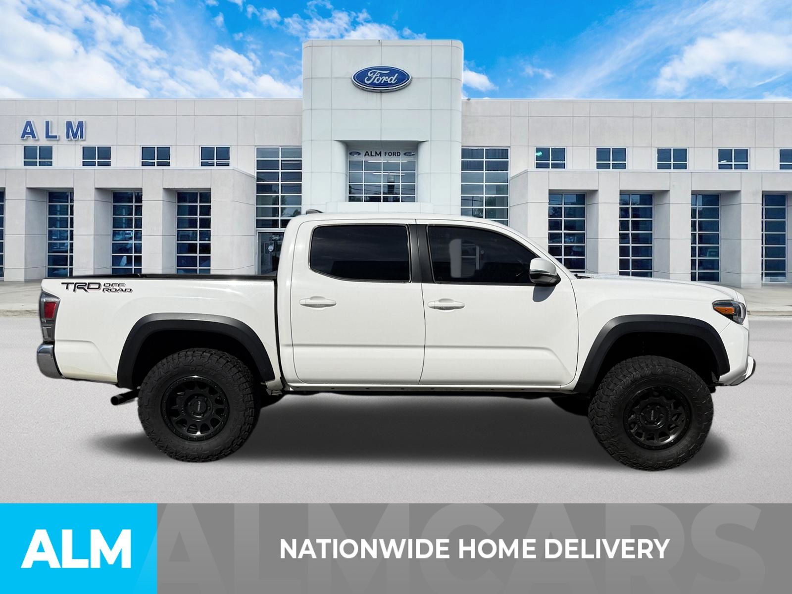 Used 2022 White Toyota TRD Off-Road image 4