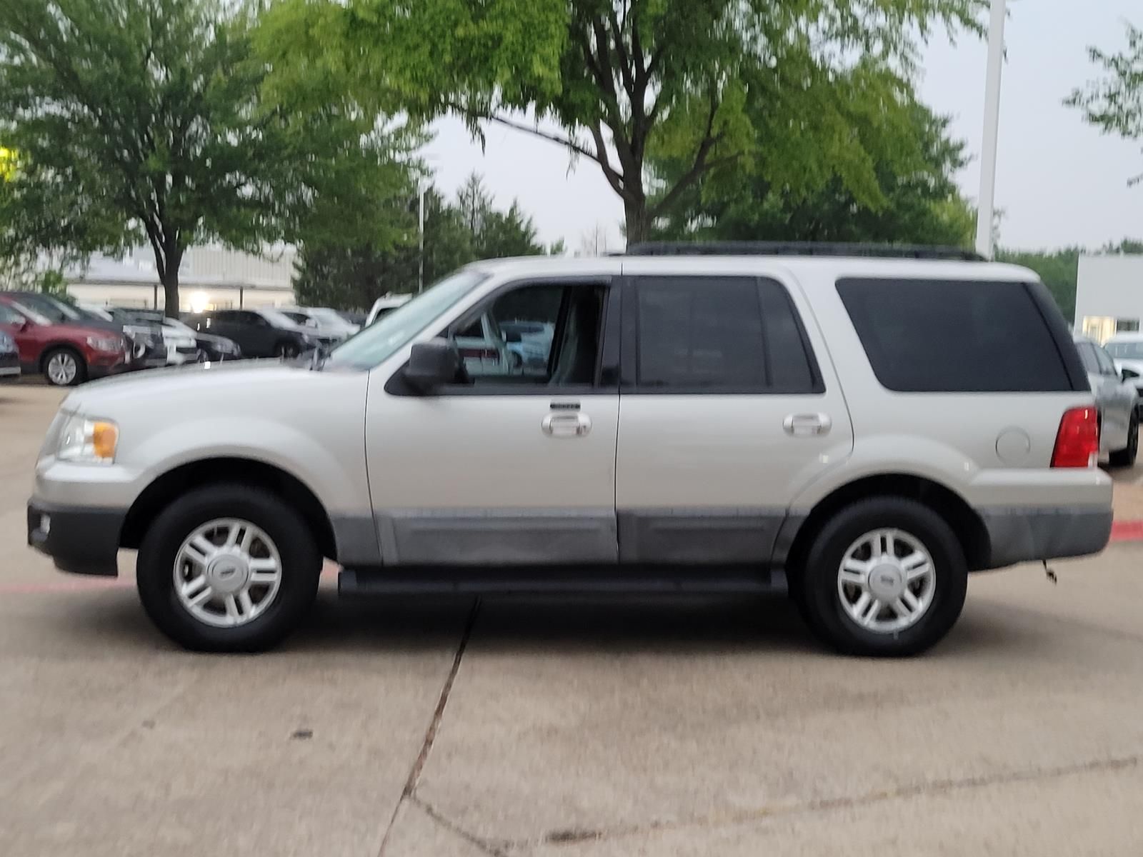 used 2005 Ford Expedition car, priced at $6,750