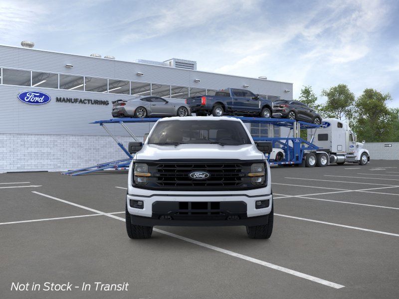 New 2026 Oxford White Ford XLT image 2