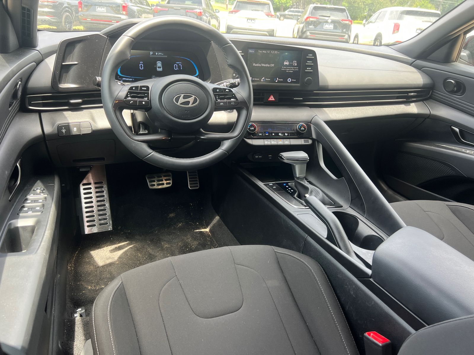 Certified Used 2025 Red Hyundai SEL Sport image 21