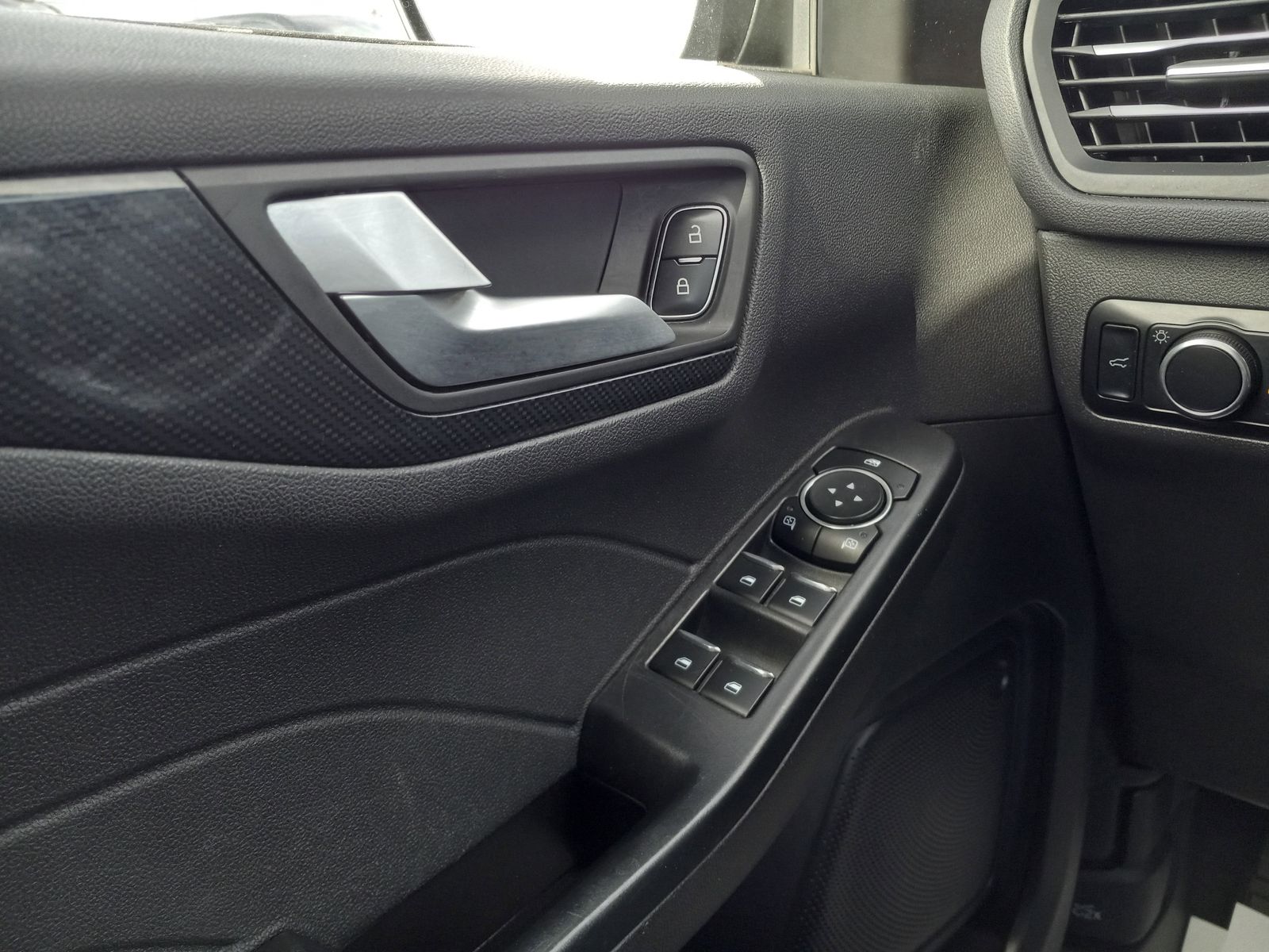 2024 Ford Escape image 27