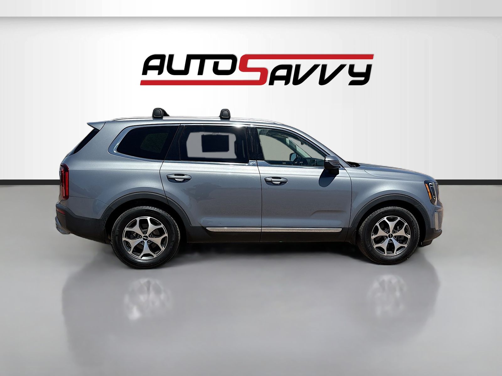 Used 2022 Silver Kia EX image 8