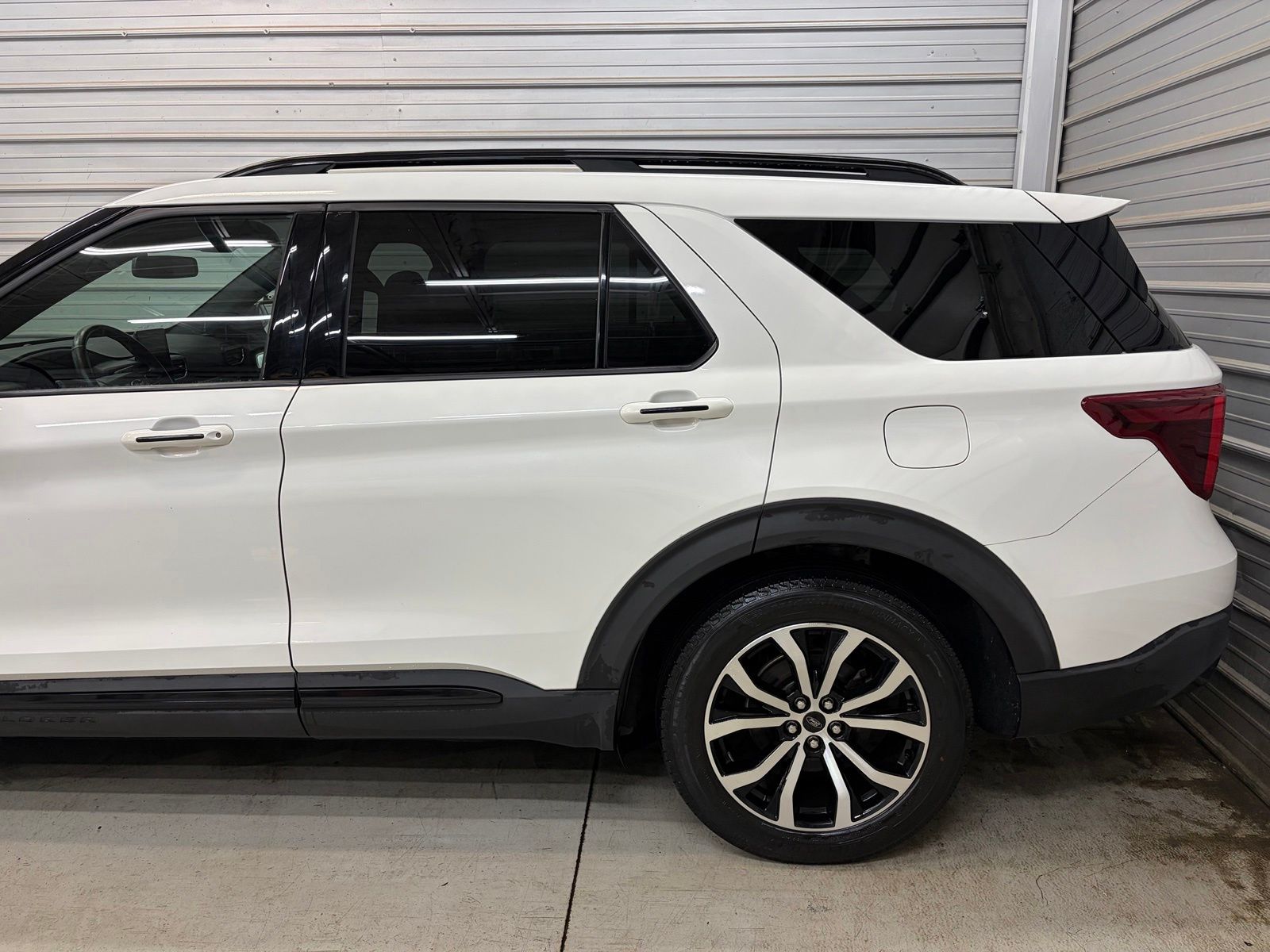 Photo 5 of 2020 Ford Explorer ST