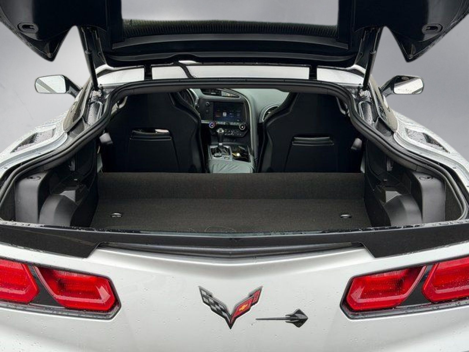 Used 2016 Silver Chevrolet Stingray Z51 image 26